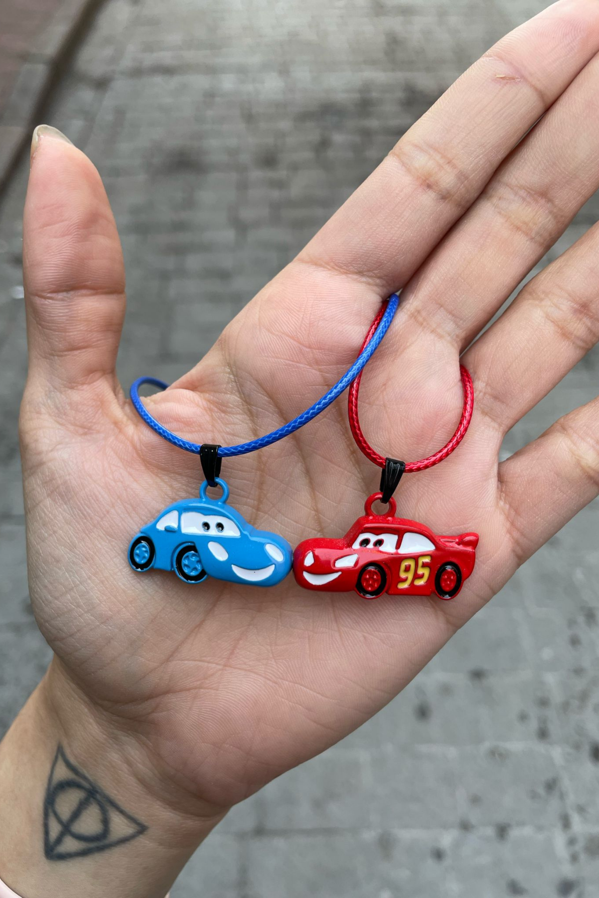 Mıknatıslı Cars McQueen Ve Sally Çift İpli Kolye