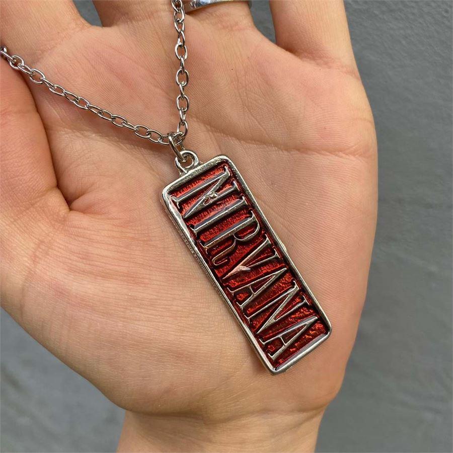 Nirvana Logo Kırmızı Kolye 