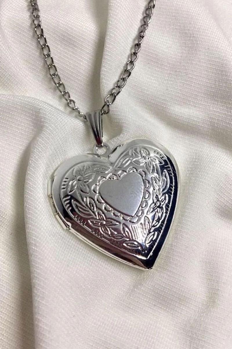 Silver Çiçek Mofitfli Kalp Kolye