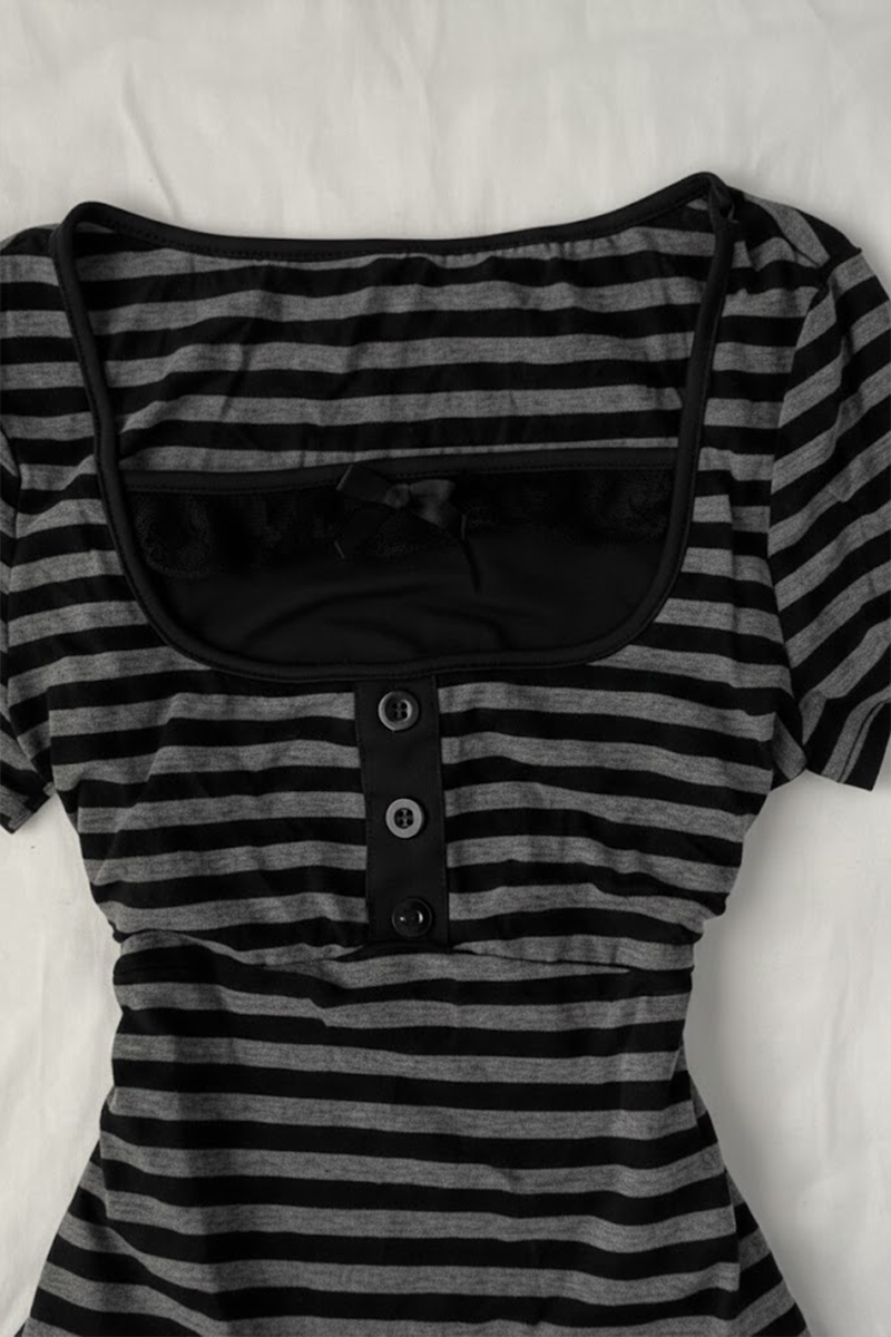 Siyah Antrasit Çizgili Düğme Detaylı Dantelli Vintage Y2K Kısa Kollu Crop 