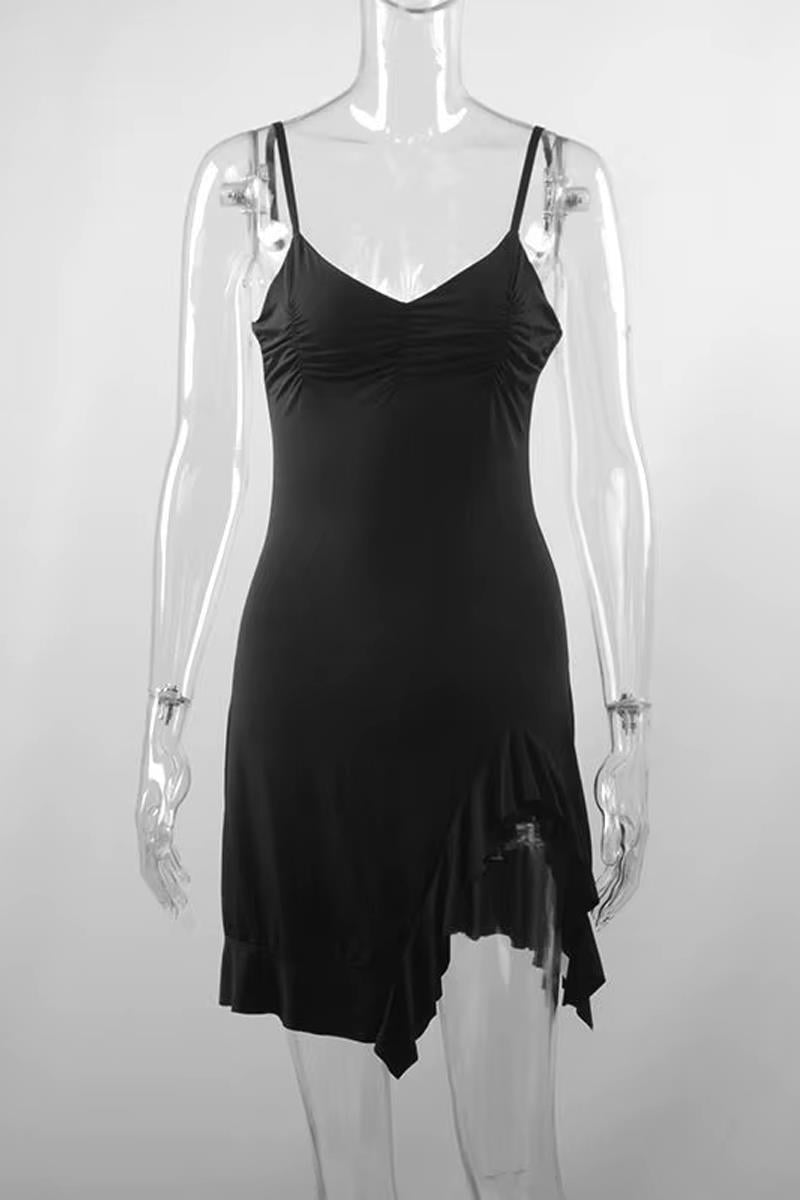 Siyah Asimetrik Yırtmaçlı Askılı Elbise