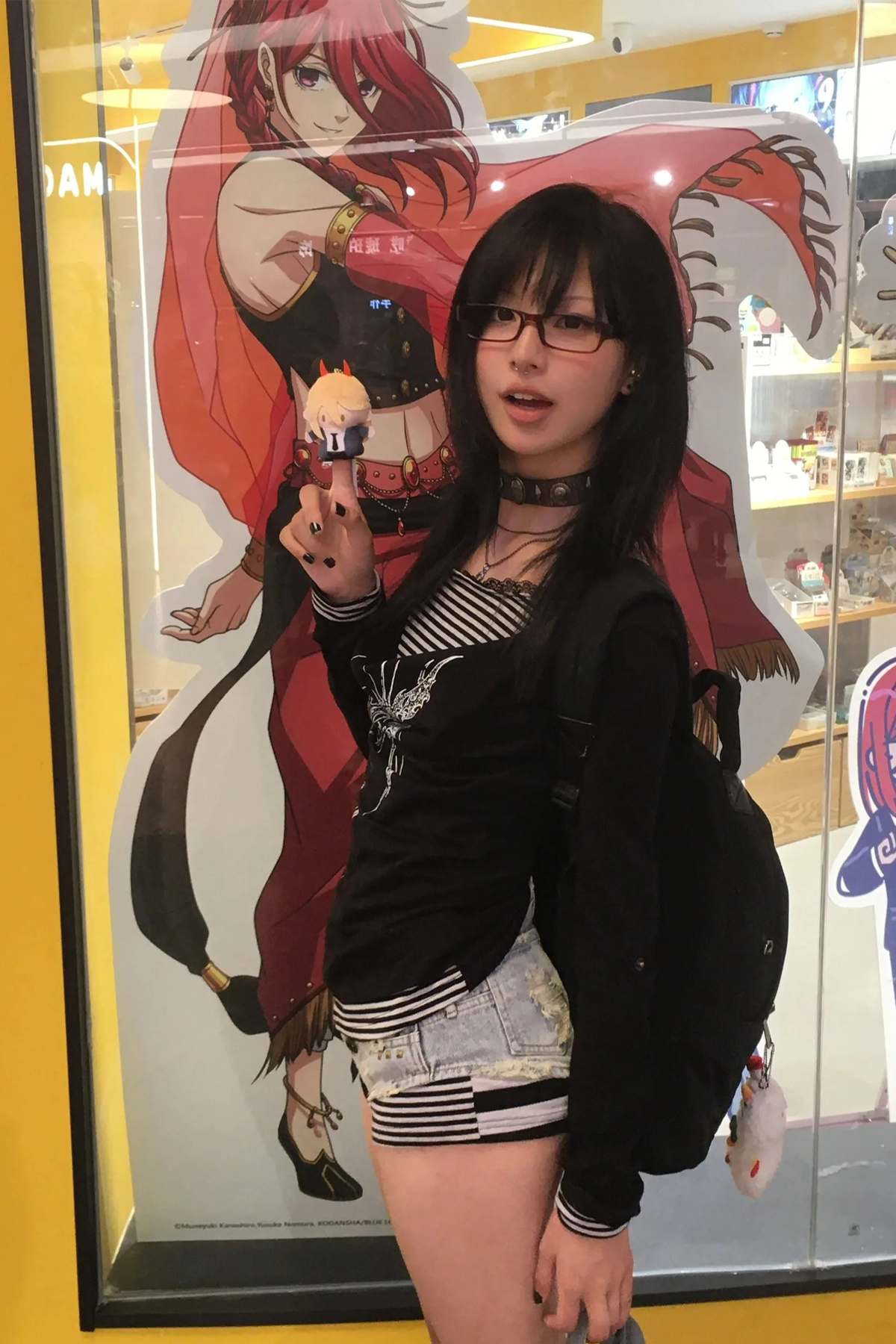 Siyah Baskılı V Yaka Siyah Beyaz Ek Parçalı Uzun Kollu Body