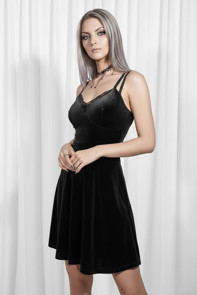 Siyah Dantel Yaka Fiyonklu Gotik Kadife Elbise