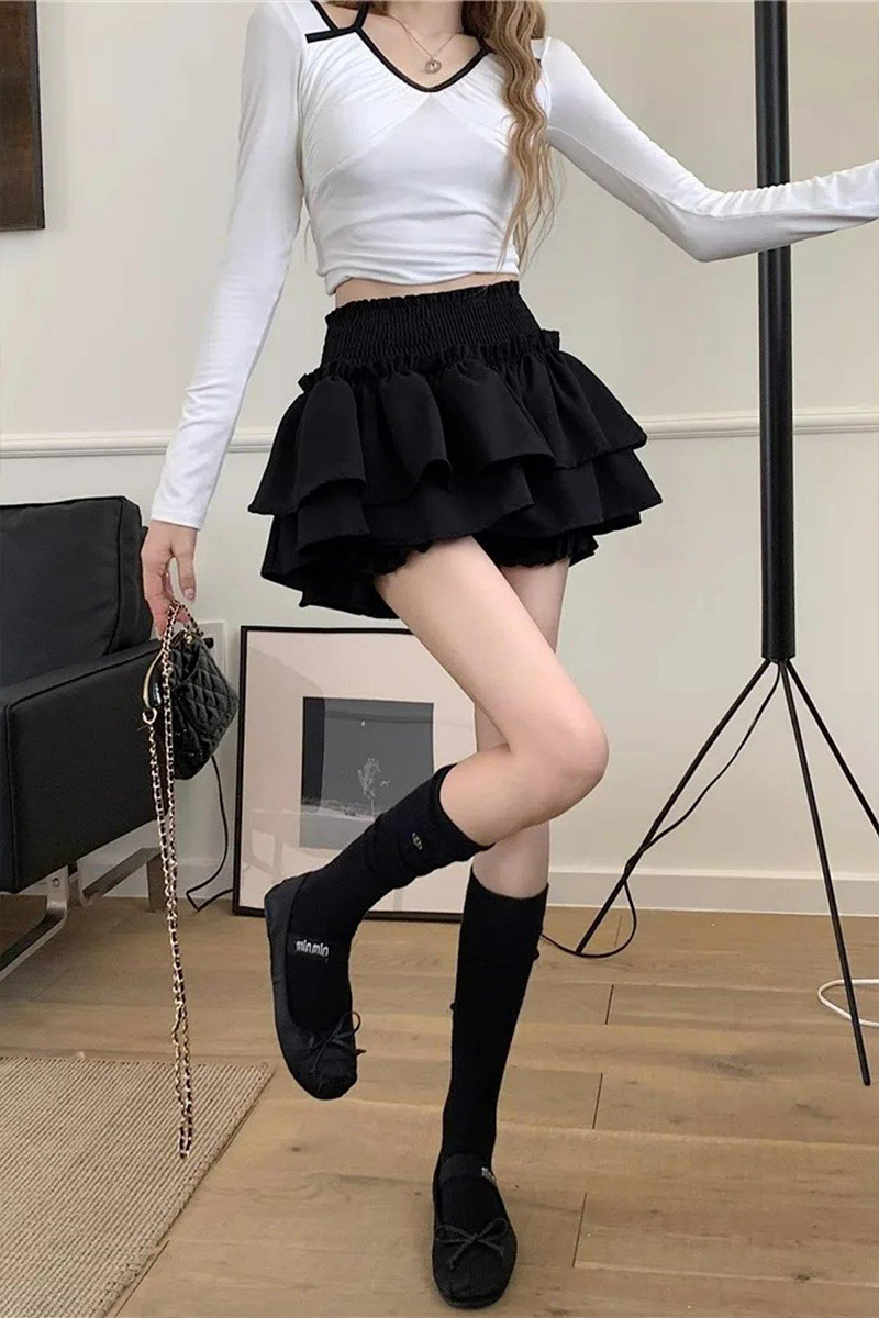 Siyah Fırfırlı Belli Katlı Şortlu Y2K Mini Etek 