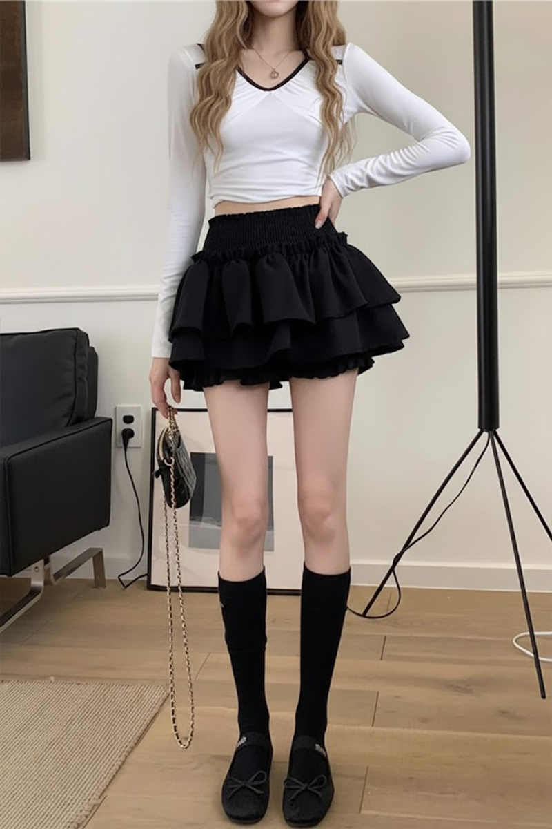 Siyah Fırfırlı Belli Katlı Şortlu Y2K Mini Etek 