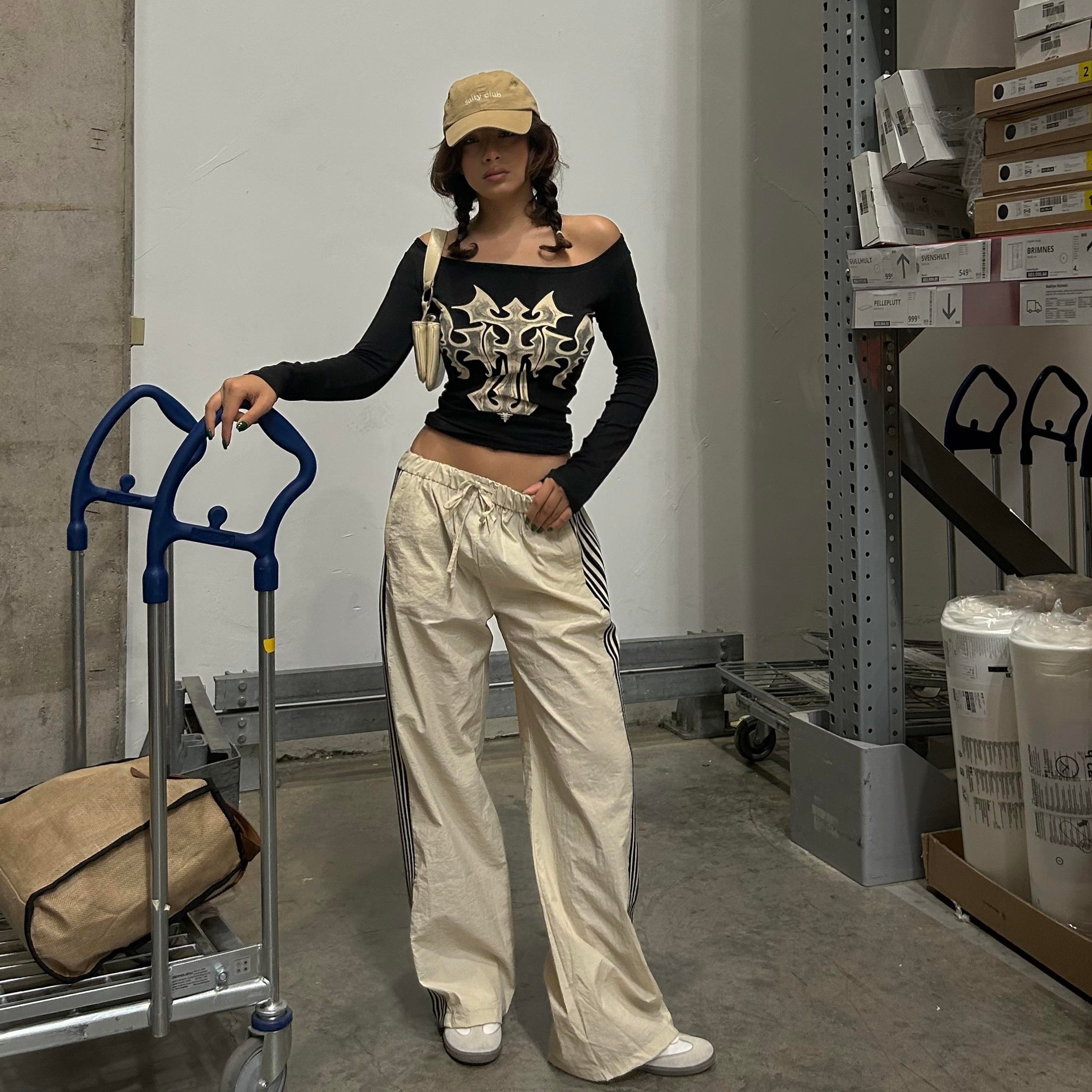 Siyah Gothic Cross Omuz Açık Uzun Kollu Crop