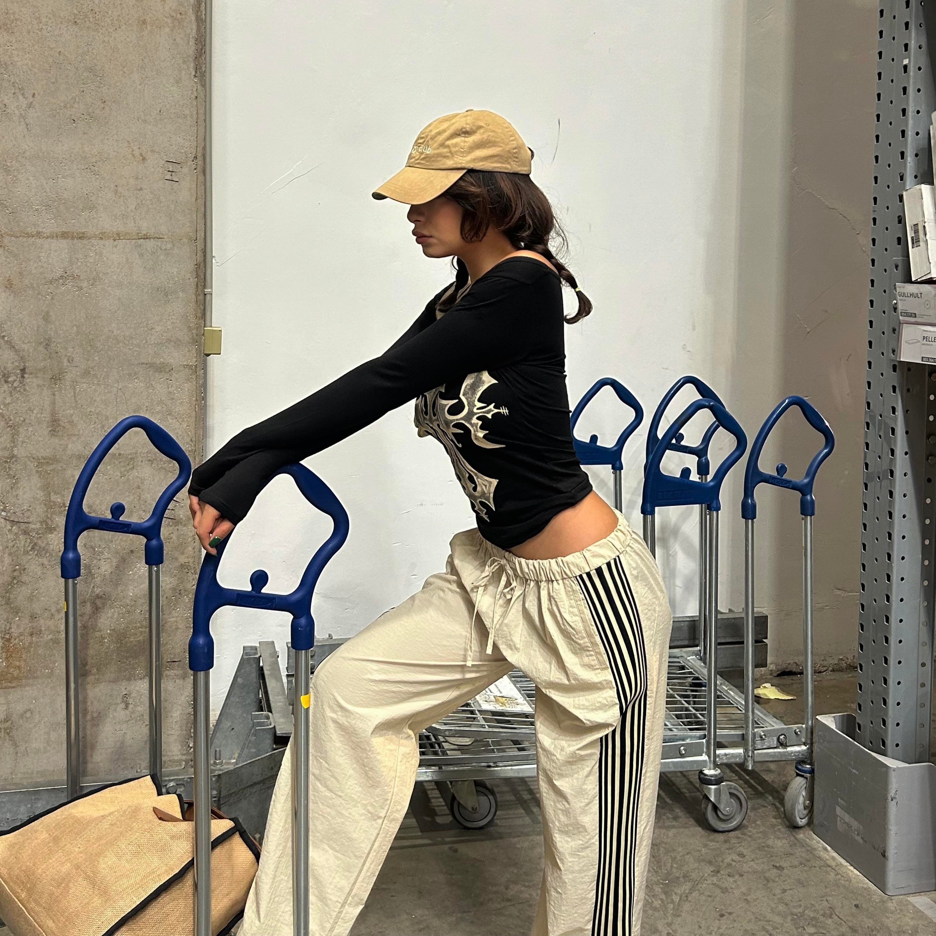 Siyah Gothic Cross Omuz Açık Uzun Kollu Crop