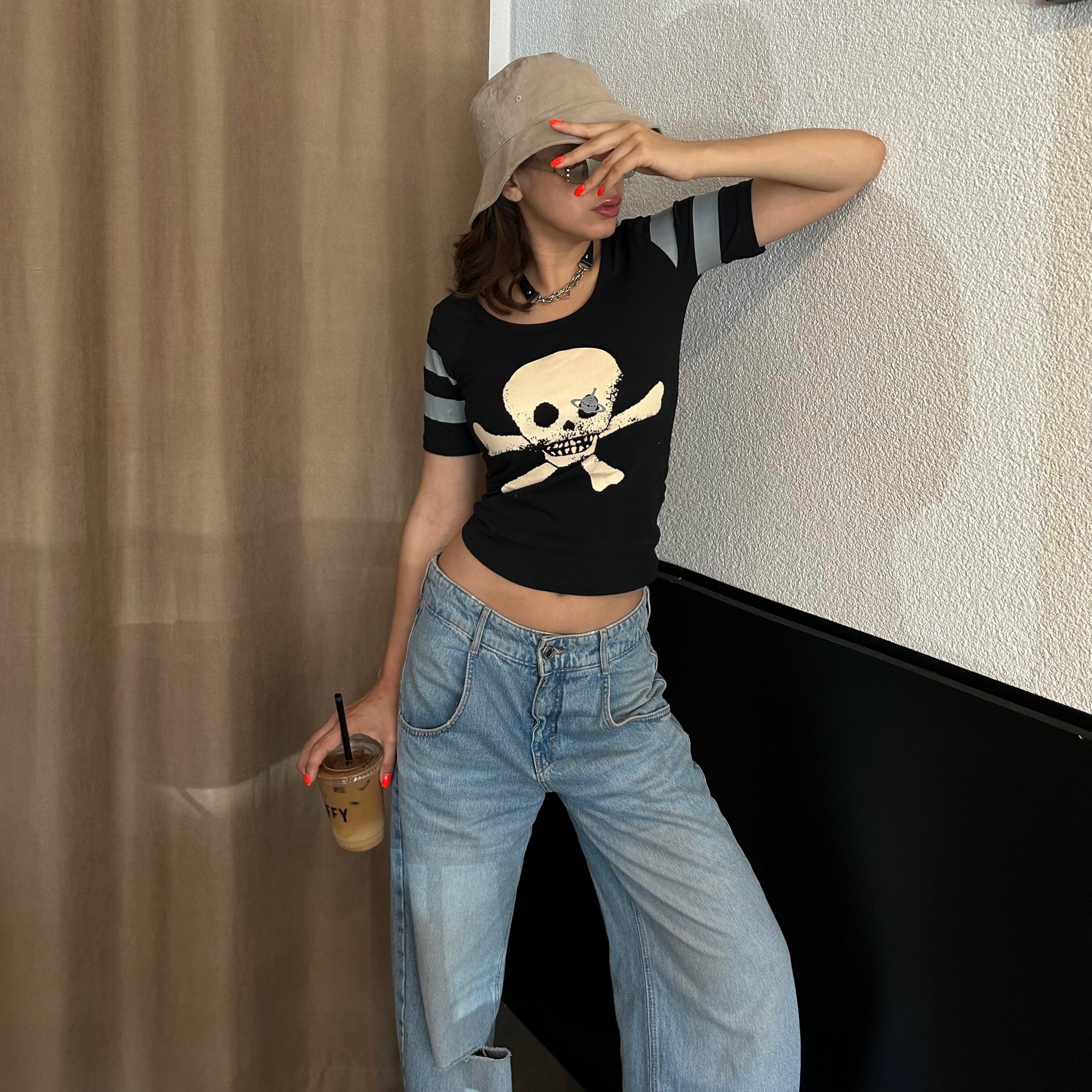 Siyah Harajuku Fashion Oldskull Kısa Kollu Crop