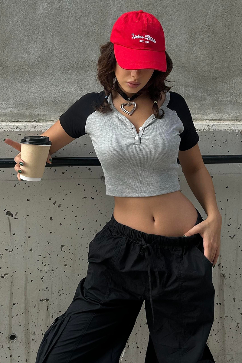 Siyah Raglan Düğmeli Gri Melanj Y2K Kısa Kollu Crop