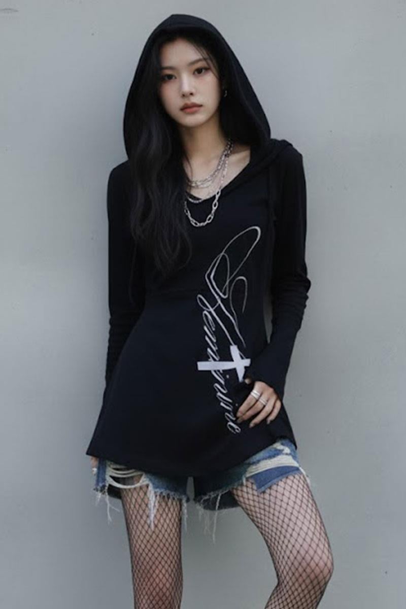 Siyah Sleeve Cross Basklılı Grunge Y2K Kapüşonlu Uzun Kollu Bluz