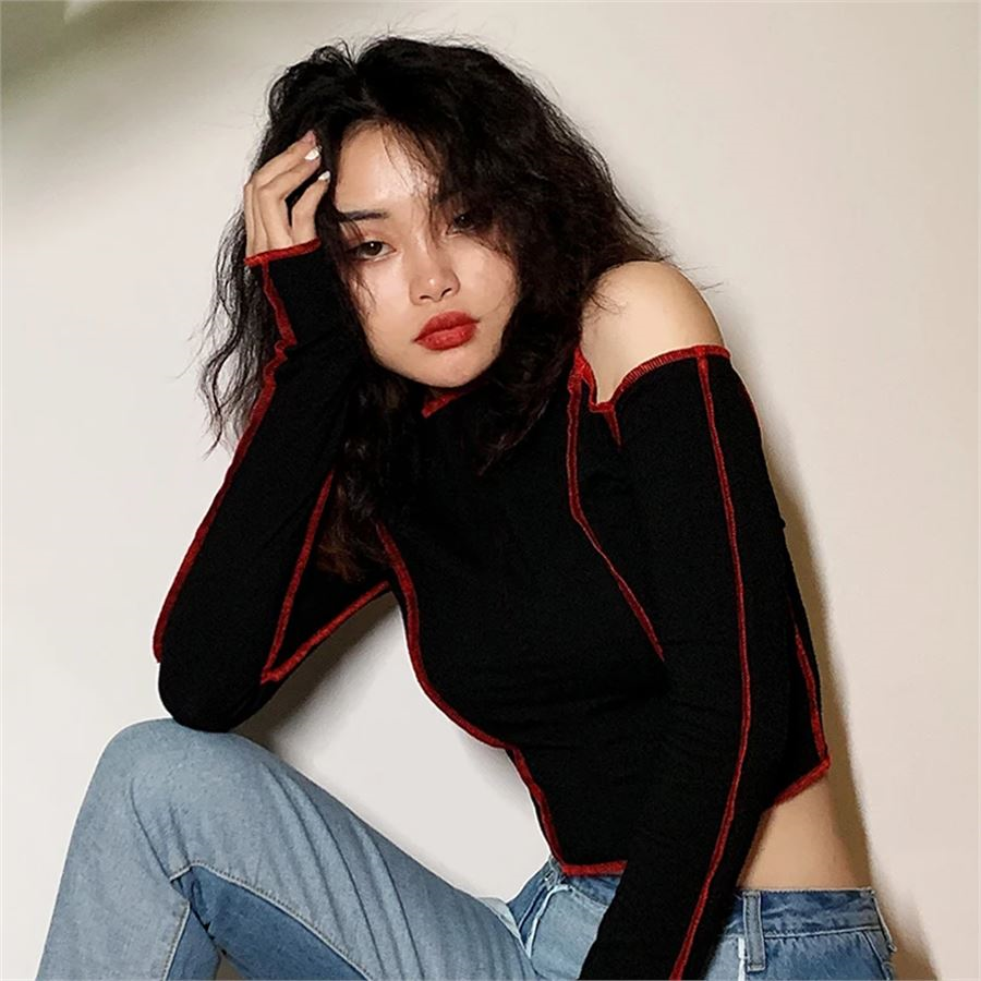 Yeni Kırmızı Dikiş Detaylı Ve Kolluklu Yarım T-Shirt