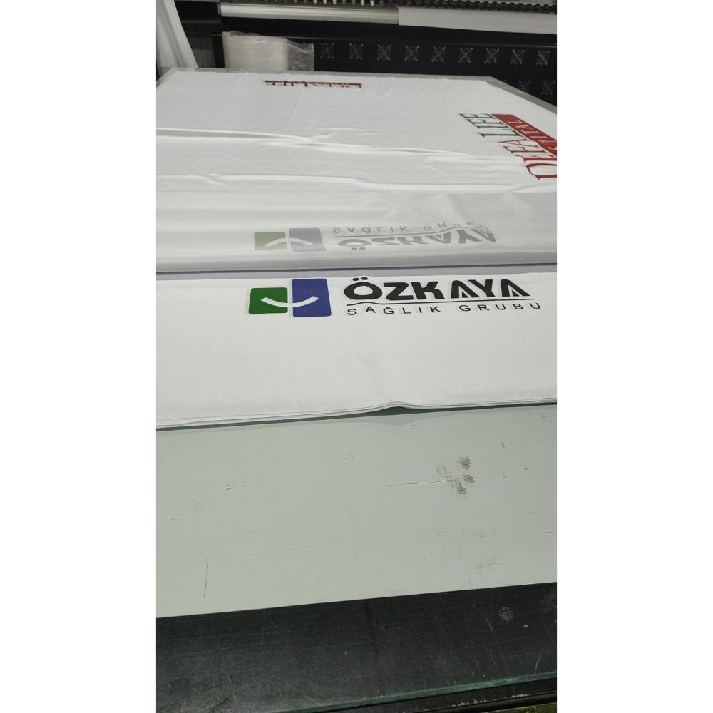 150x150 Cm Baskılı Masa Örtüsü