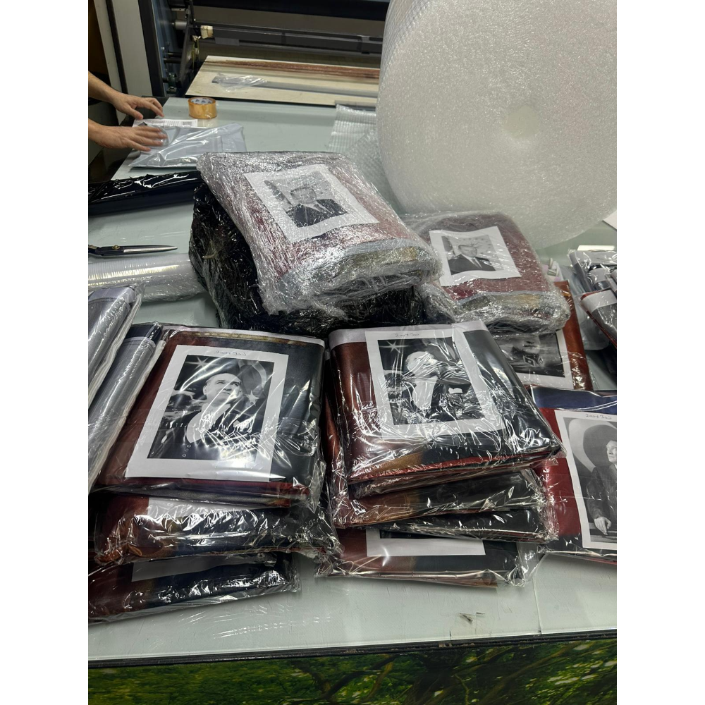 Atatürk Çocuk Sevgisi Posteri