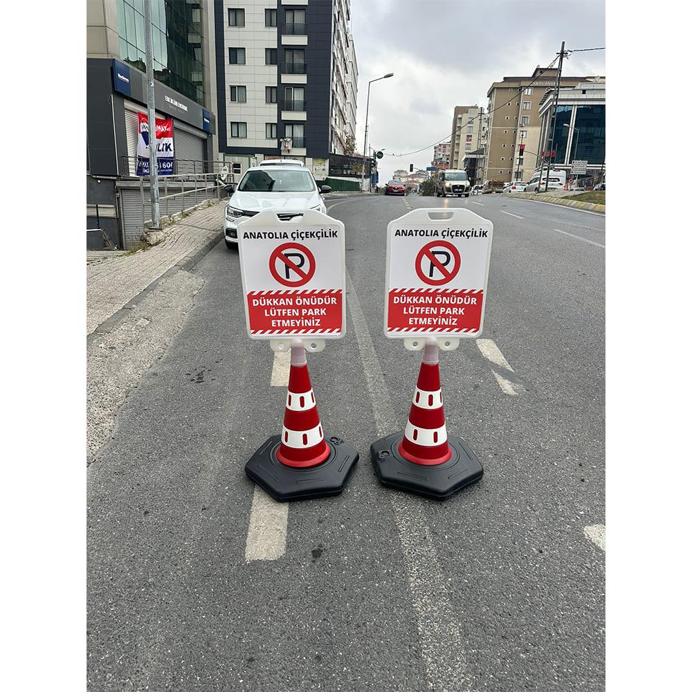 Kapı Önüdür Reklam Park Dubası