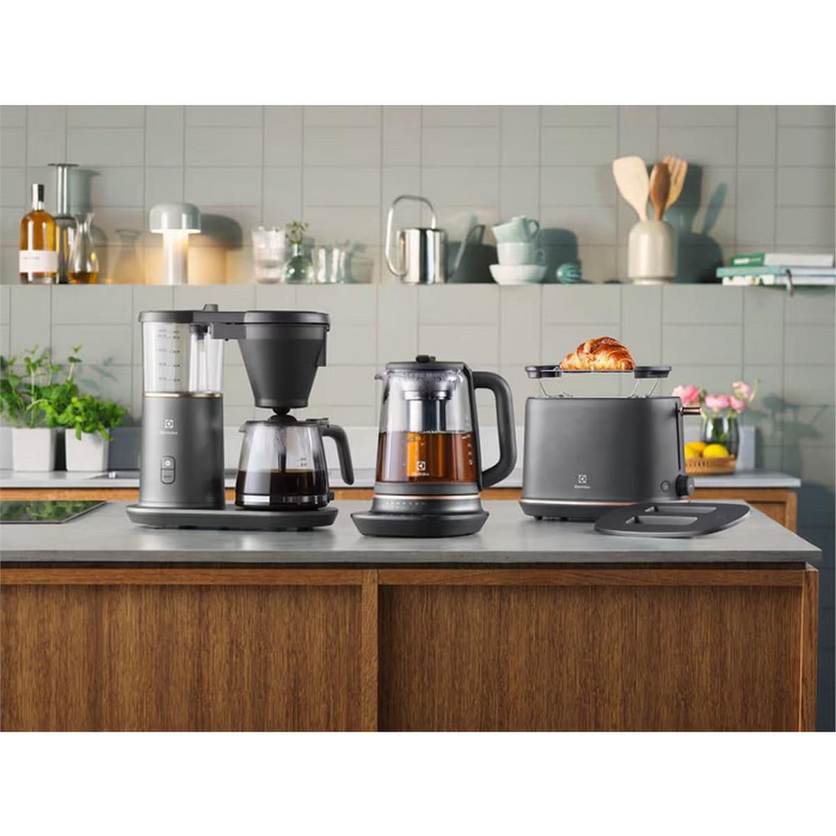 Electrolux Siyah Explore 7 E7T1-6BP Ekmek Kızartma Makinesi (ELX.910003578)