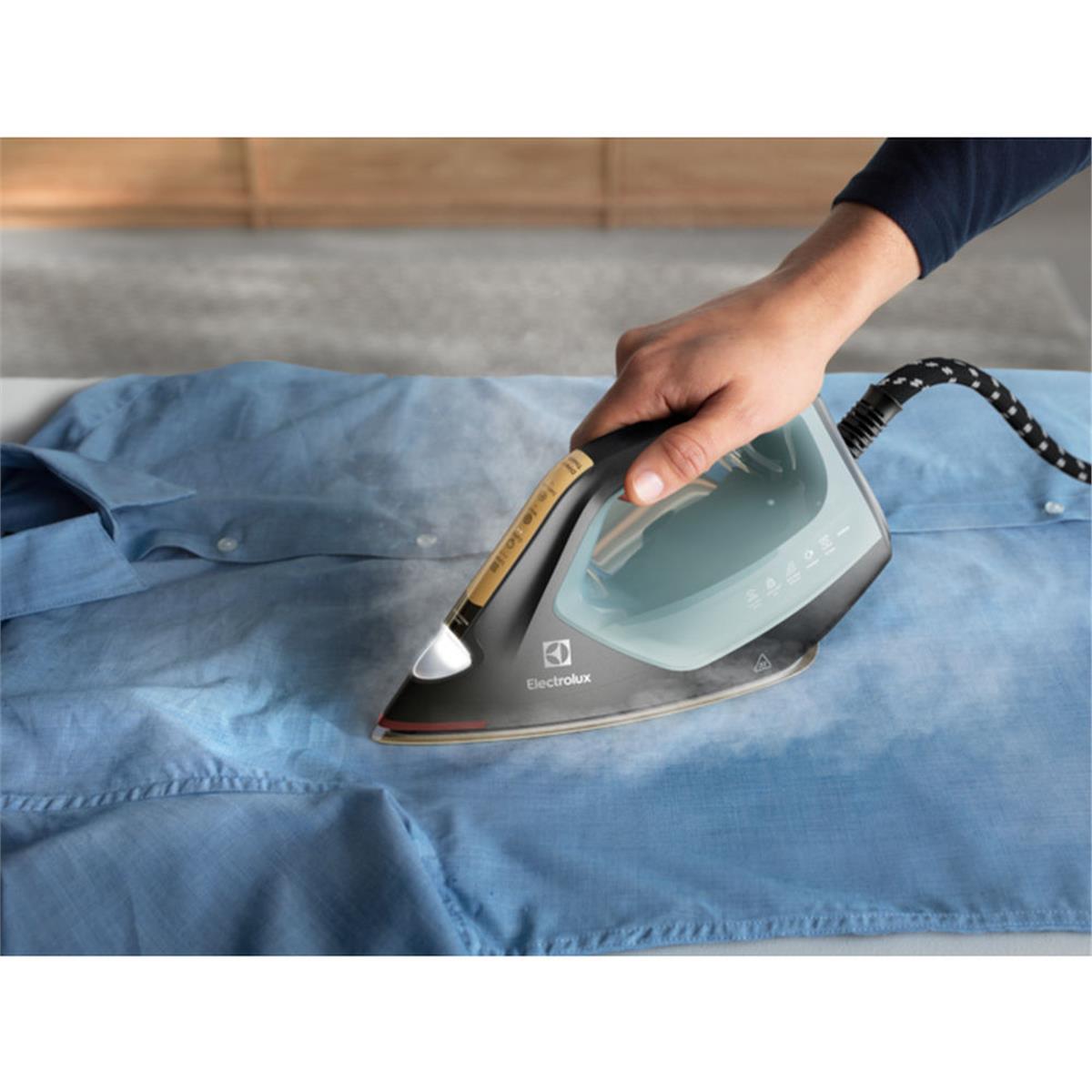 Electrolux 2400 Watt E8ST2-8OG Buhar Kazanlı Ütü (ELX.910003908)