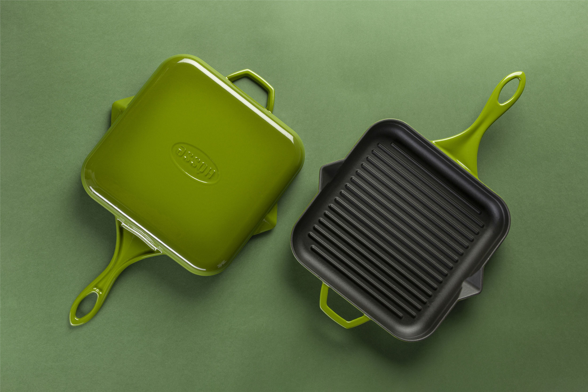 Hosse Yeşil 28x28 cm Yardımcı Kulplu Kare Grill Tava (HSKGTV-2828-Y)