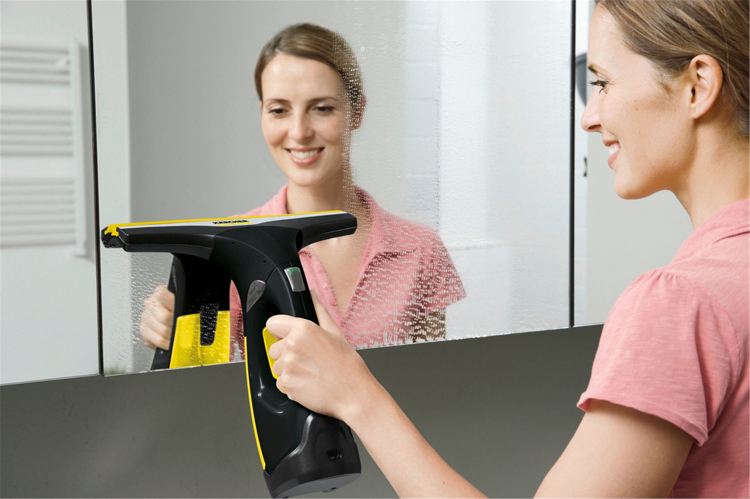 Karcher Black Edition Şarjlı Cam Temizleme Makinesi (KCR-16334260)