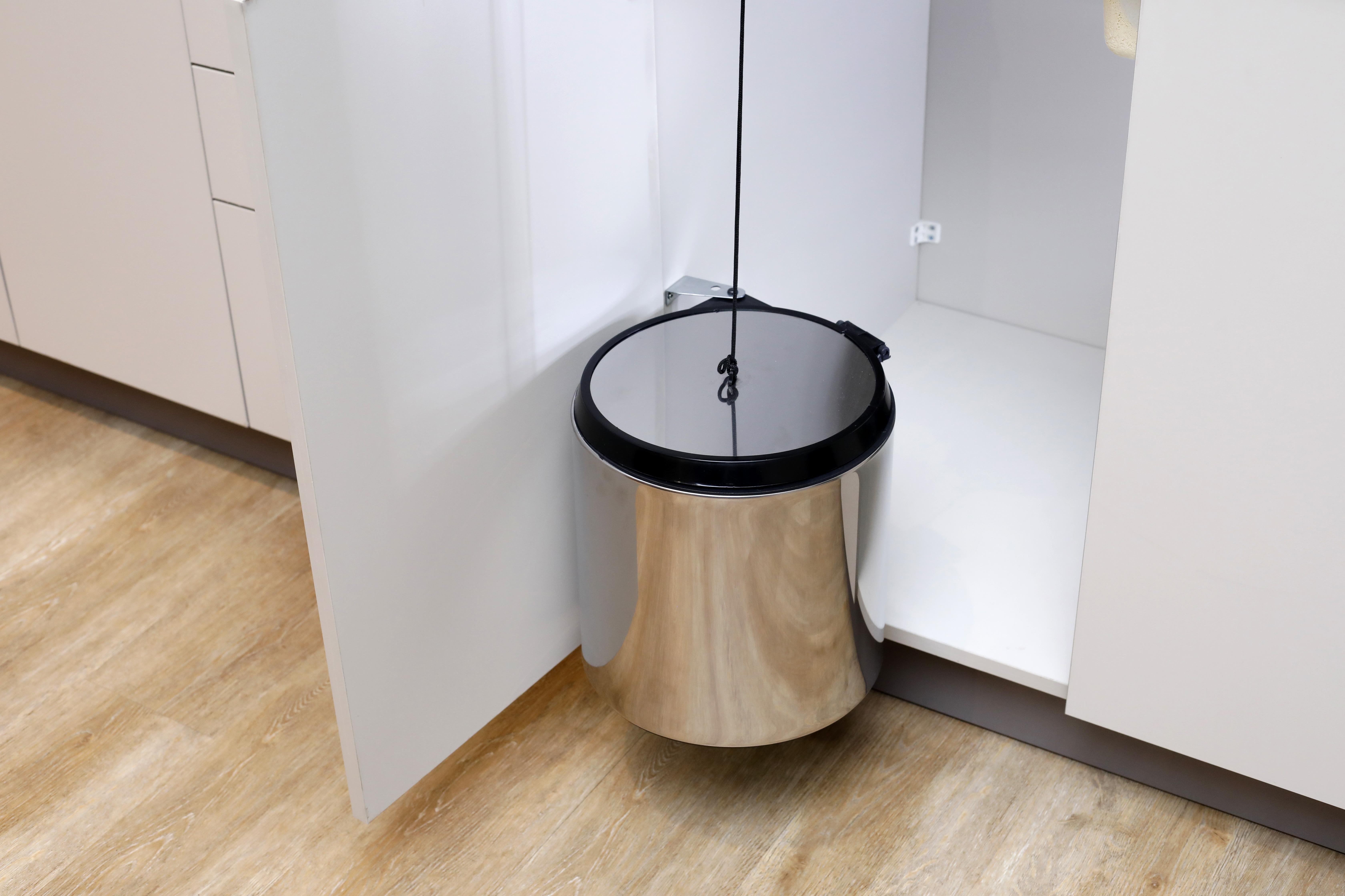 Pyramith Siyah 11 Litre Kapağa Monte Paslanmaz Çöp Kovası (P-9151-S)