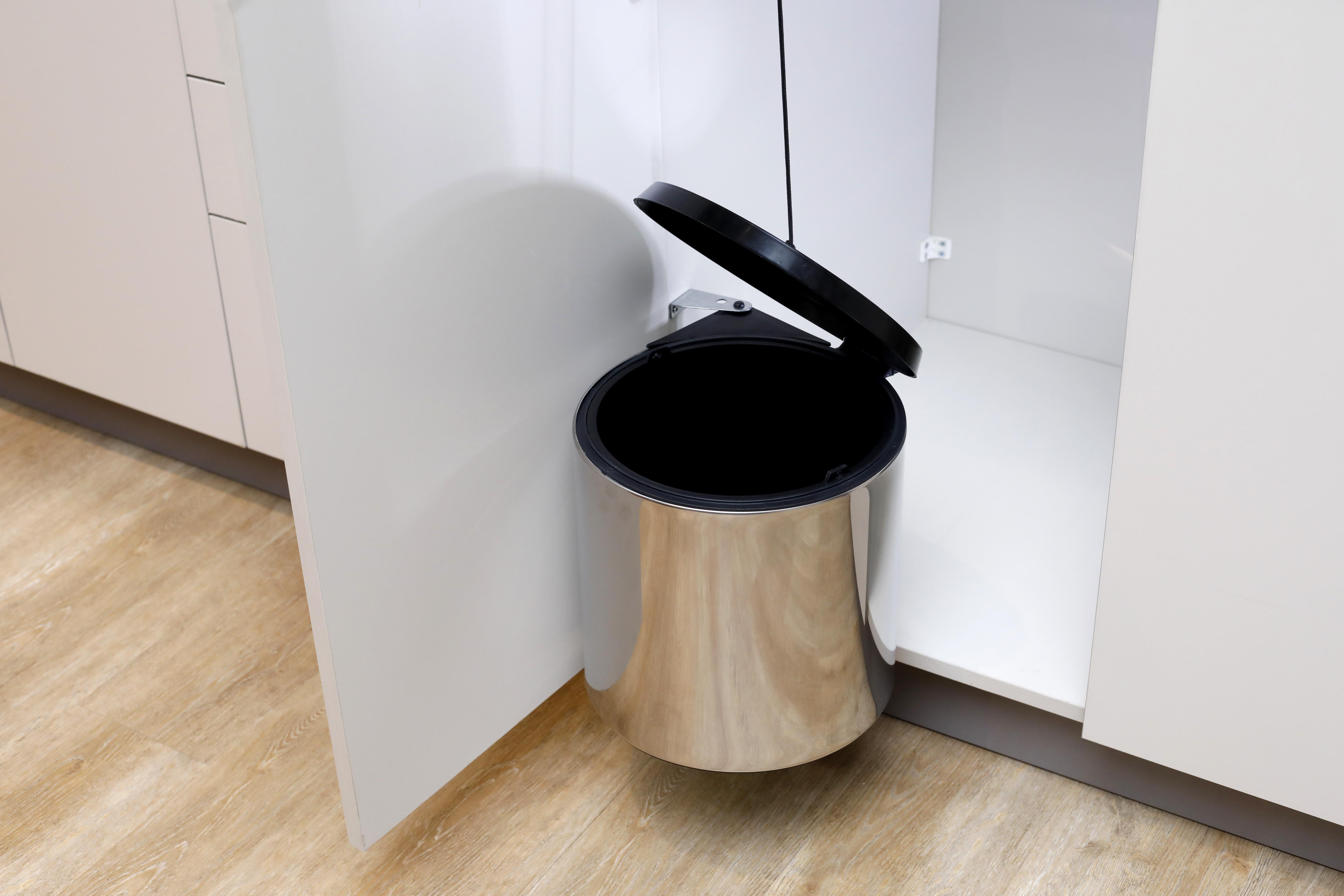 Pyramith Siyah 11 Litre Kapağa Monte Paslanmaz Çöp Kovası (P-9151-S)