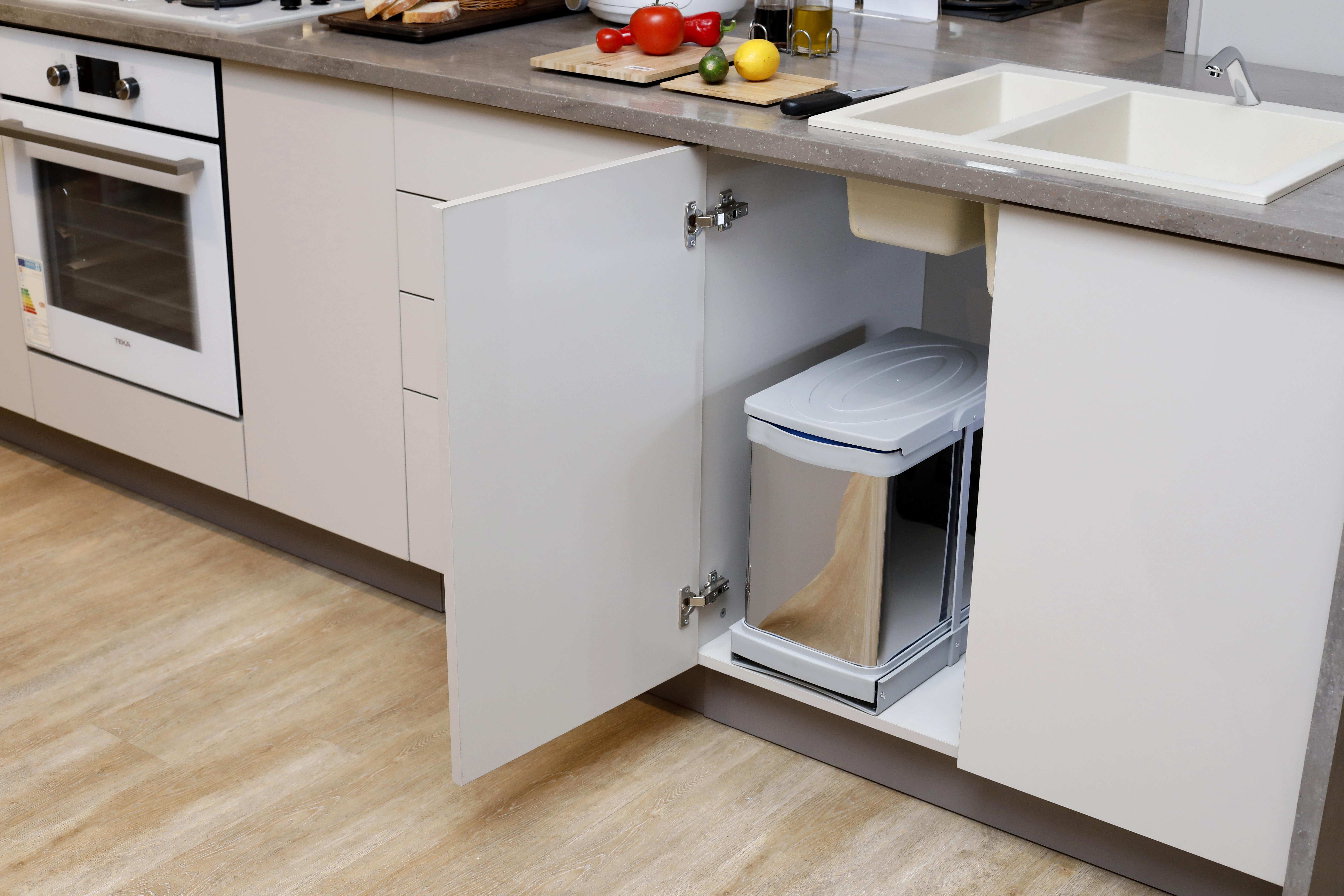 Pyramith 12+12 Litre Gri Teleskopik Raylı Paslanmaz Çöp Kovası (P-9455)