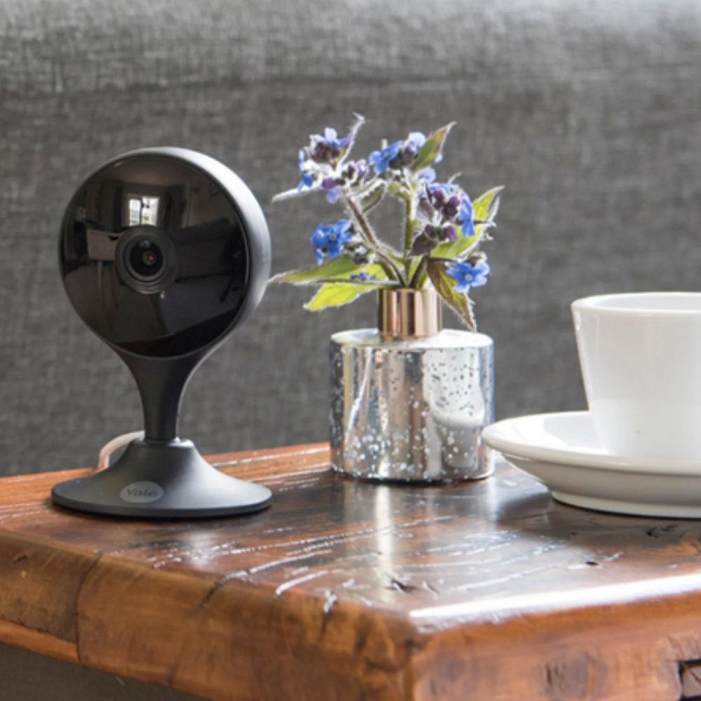 YALE İç Mekan Wi-Fi Güvenlik Kamerası (SV-DFFX-B_EU)