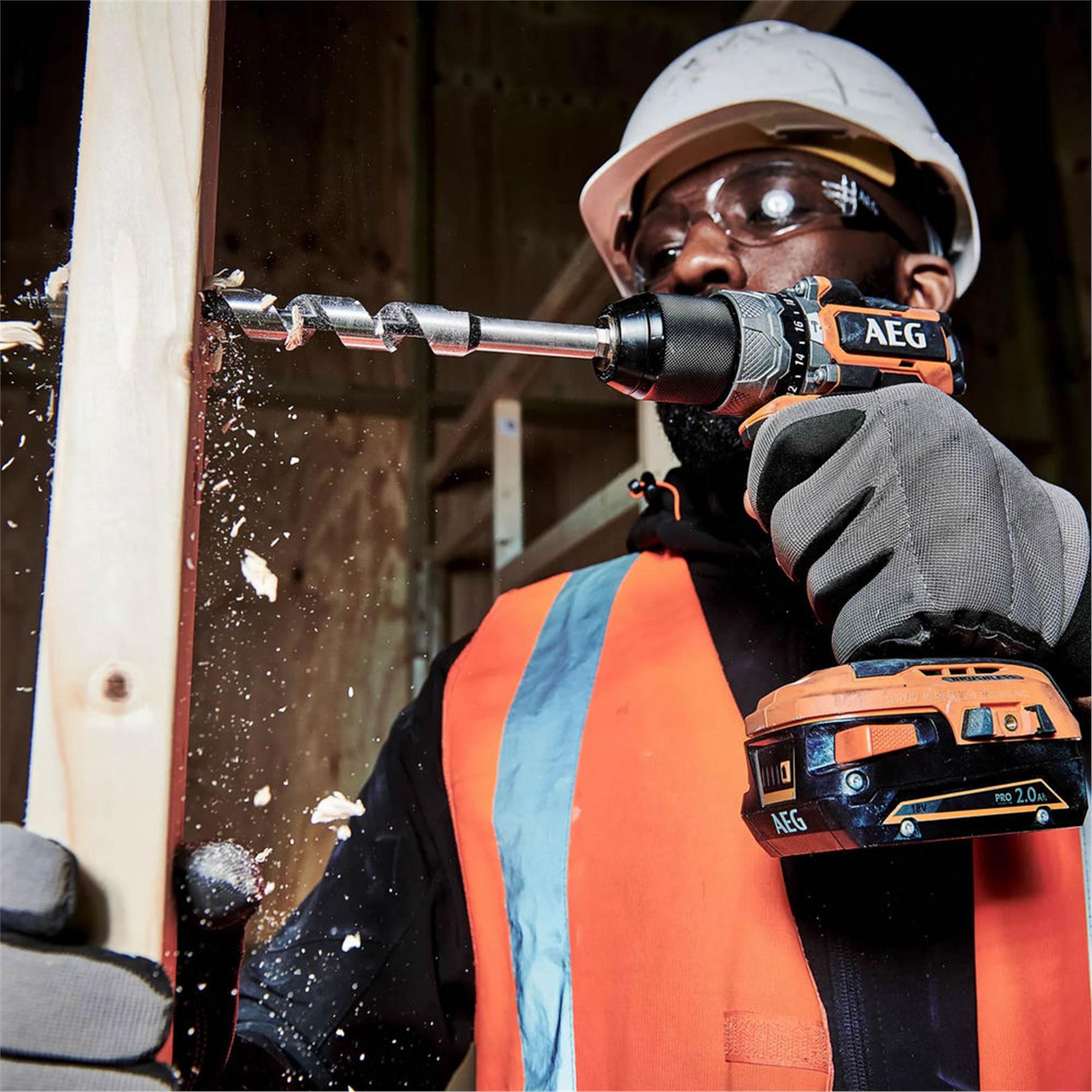 AEG BSB18SBL2-202C 2.0 Ah Kömürsüz Akülü Darbeli Matkap (T4935480058)