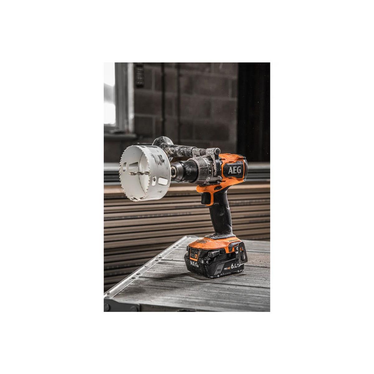 AEG BSB18BL2-602K 6 Ah Çift Akülü Darbeli Matkap (T4935481043)