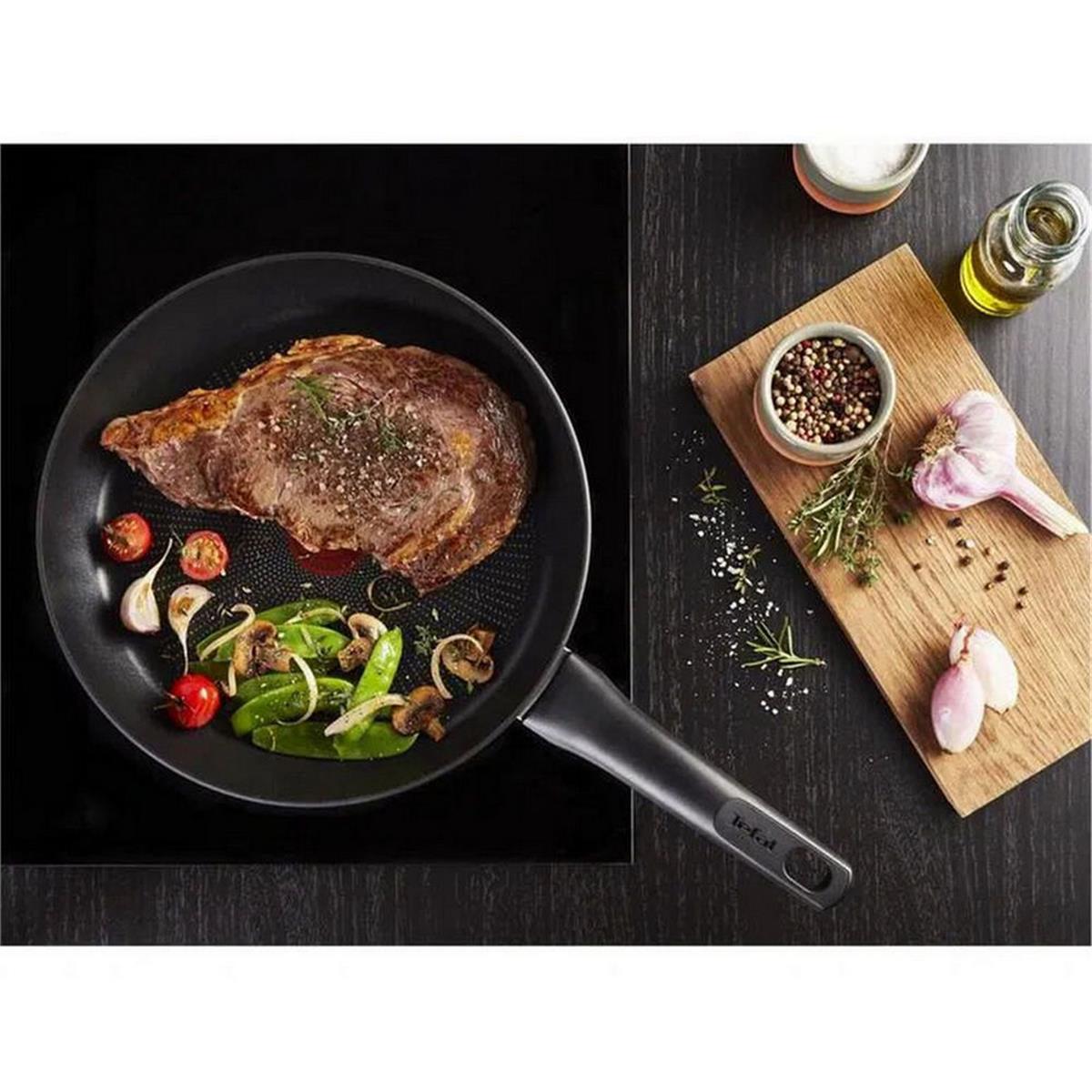Tefal 24 cm Titanyum 3X Force Tava (TFL-2100134005)