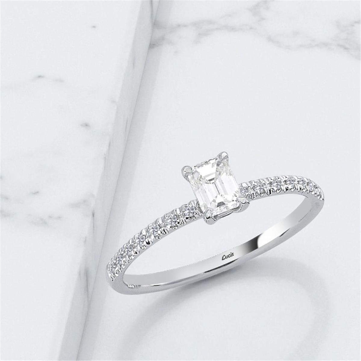 0.36 Karat Pırlanta Baget Yüzük L060373