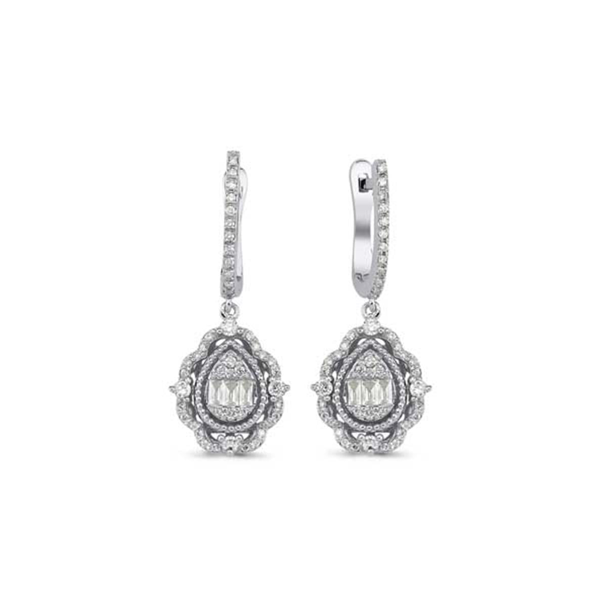 0.60 Karat Pırlanta Baget Küpe L051128