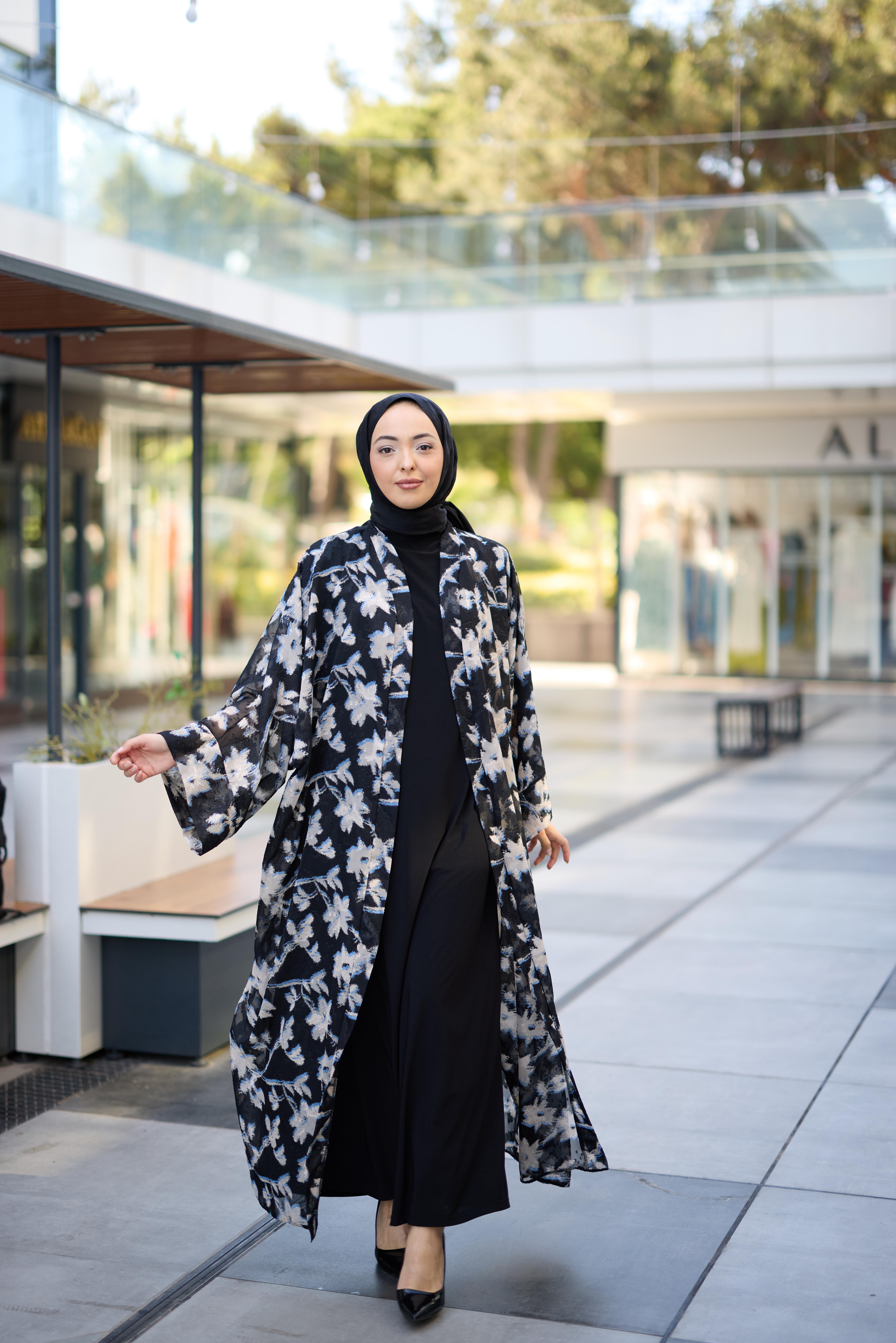 Aura Abaya