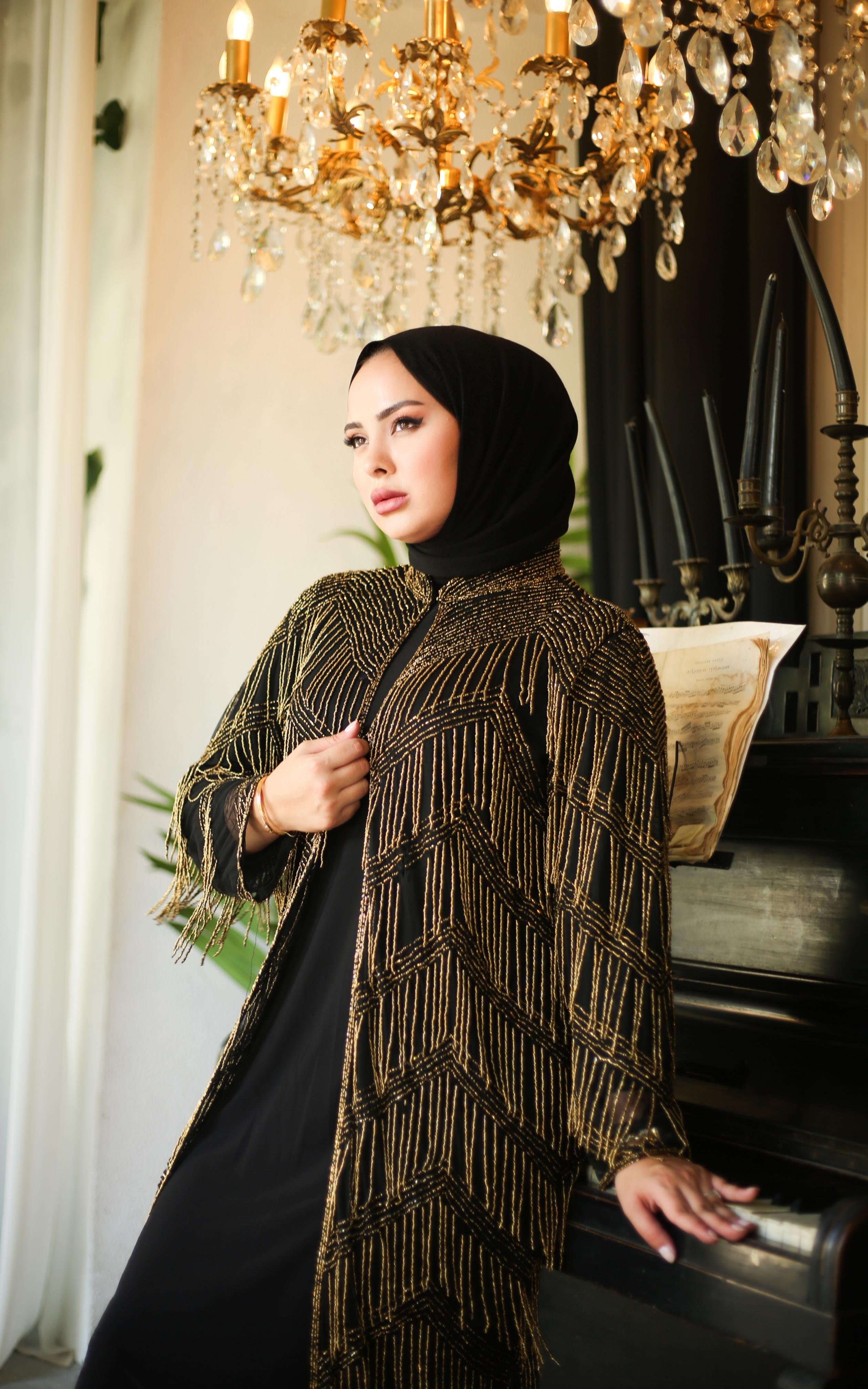 Işıltı Saçaklı İthal Abaya Gold