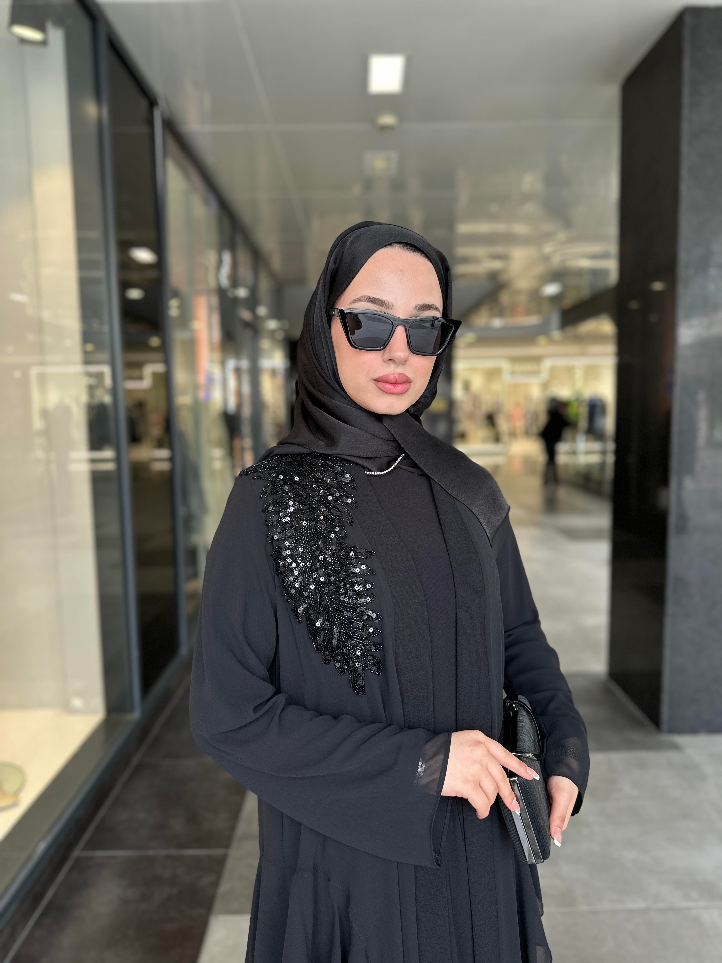 KAREN ABAYA TAKIM