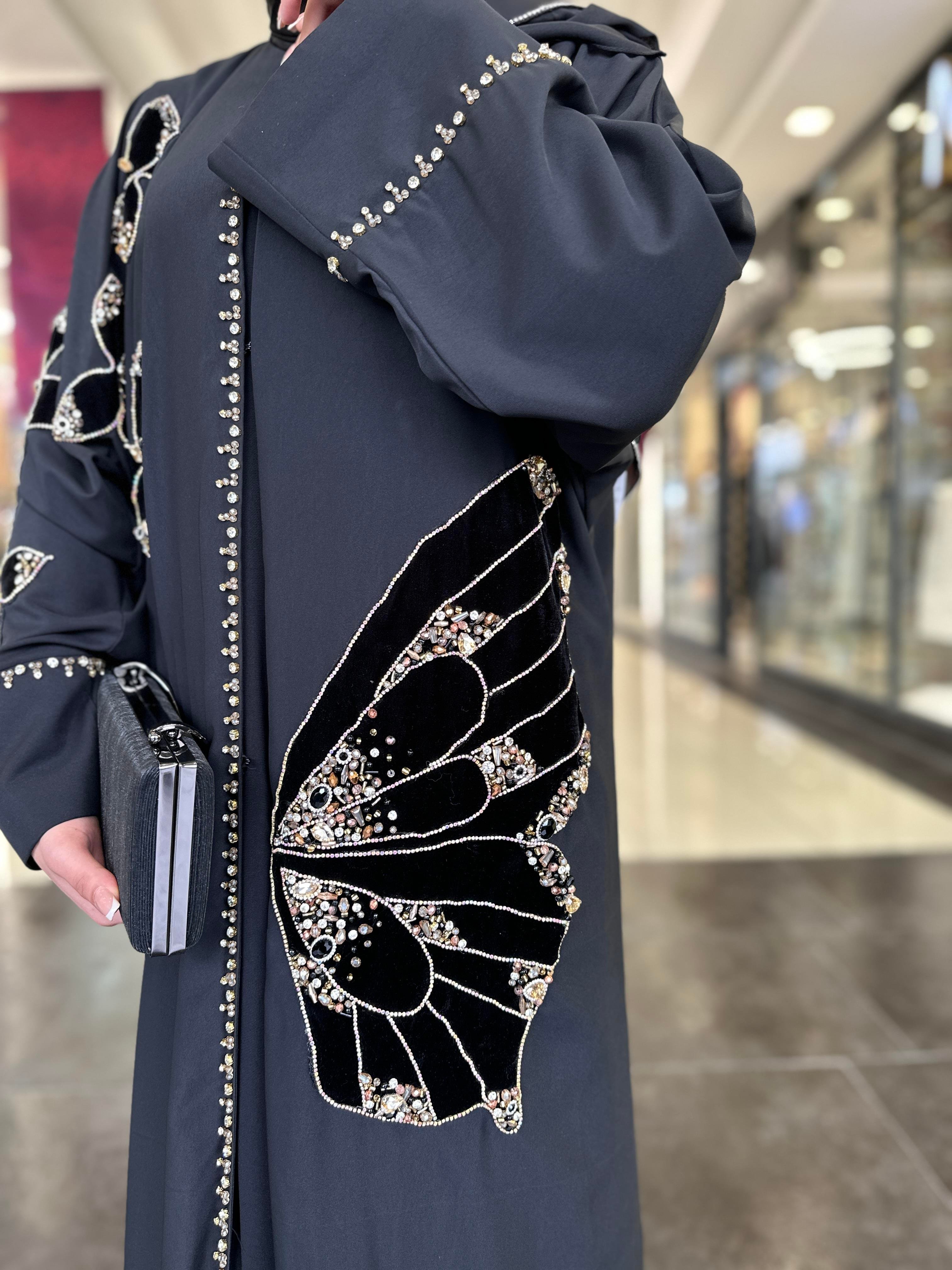 KELEBEK İŞLEMELİ İTHAL ABAYA