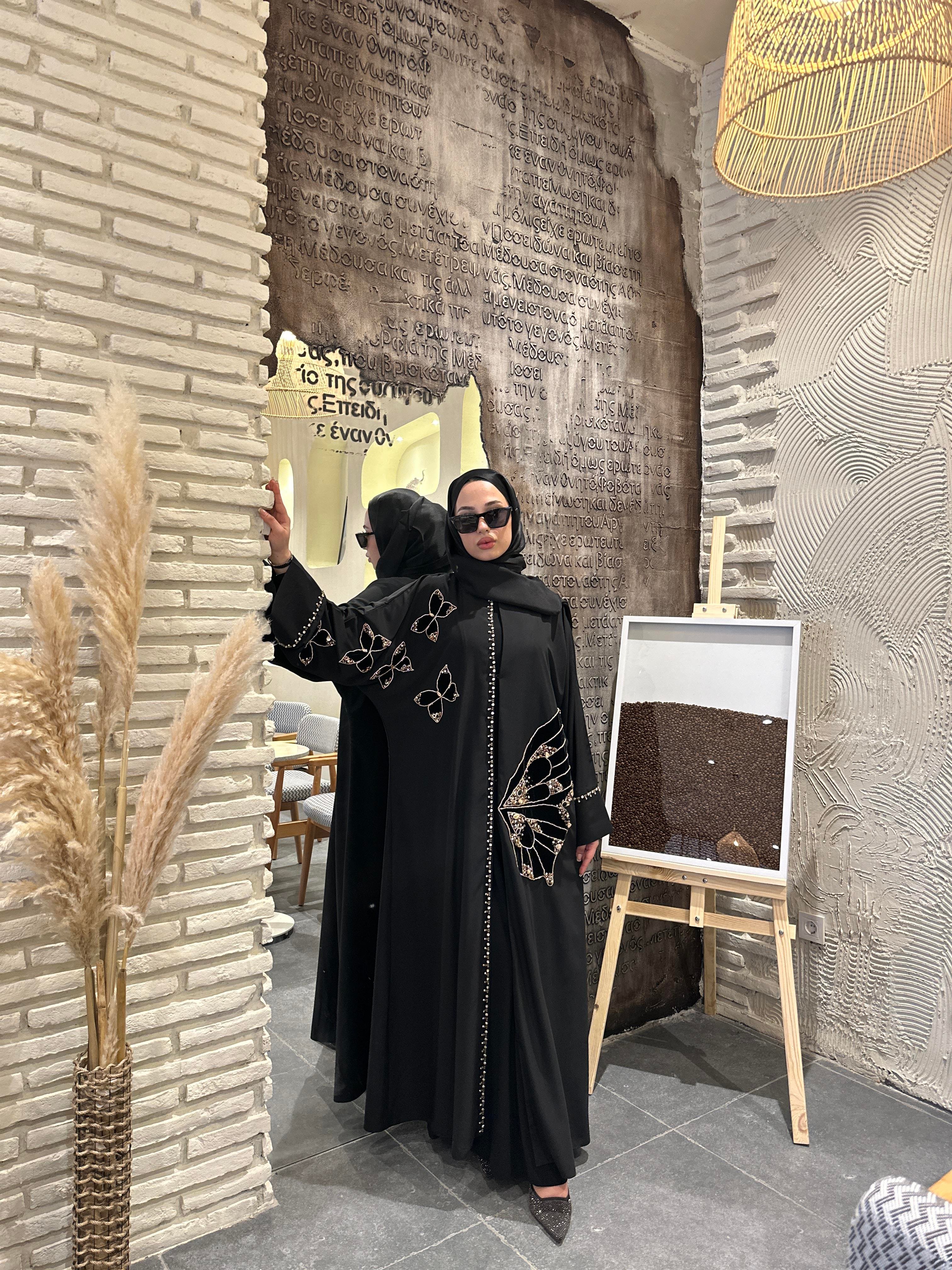KELEBEK İŞLEMELİ İTHAL ABAYA