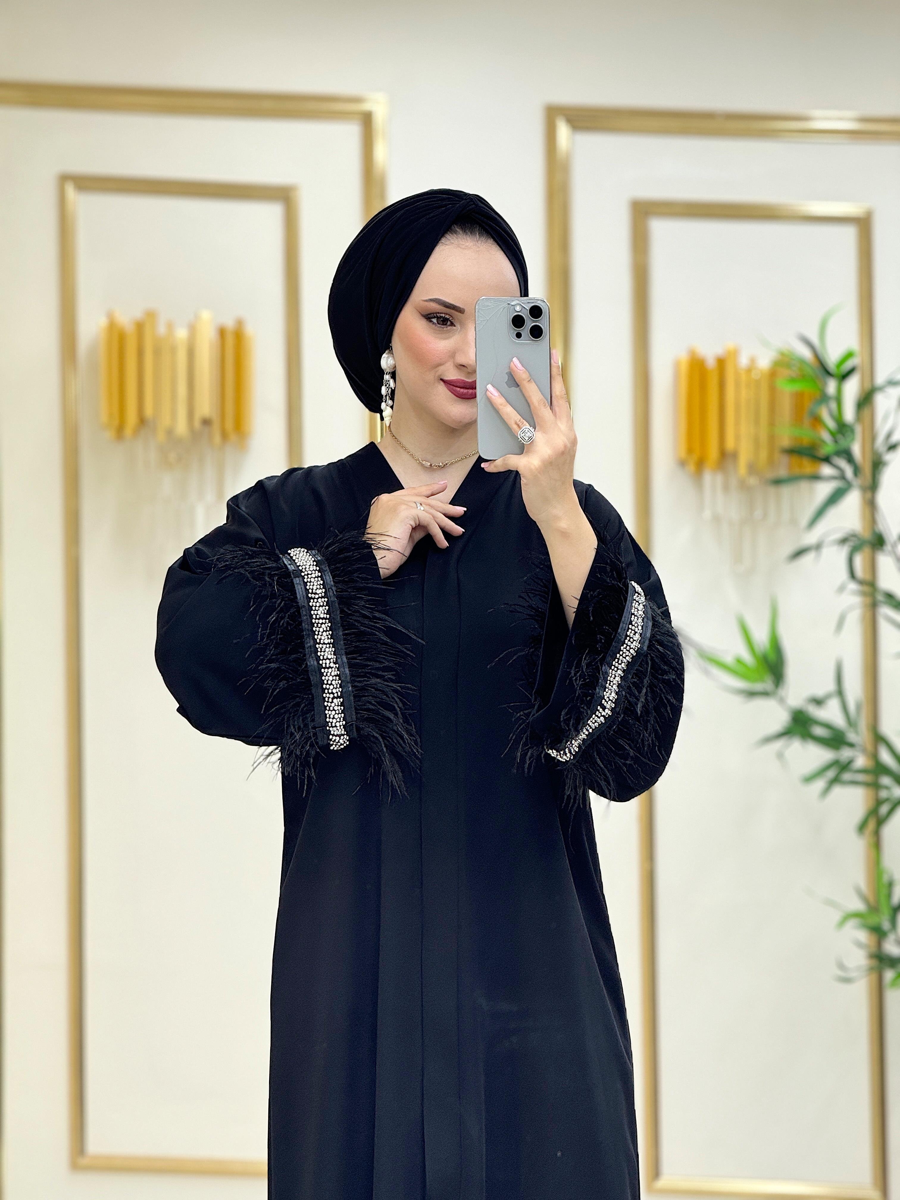 Kolları Püsküllü Abaya Siyah