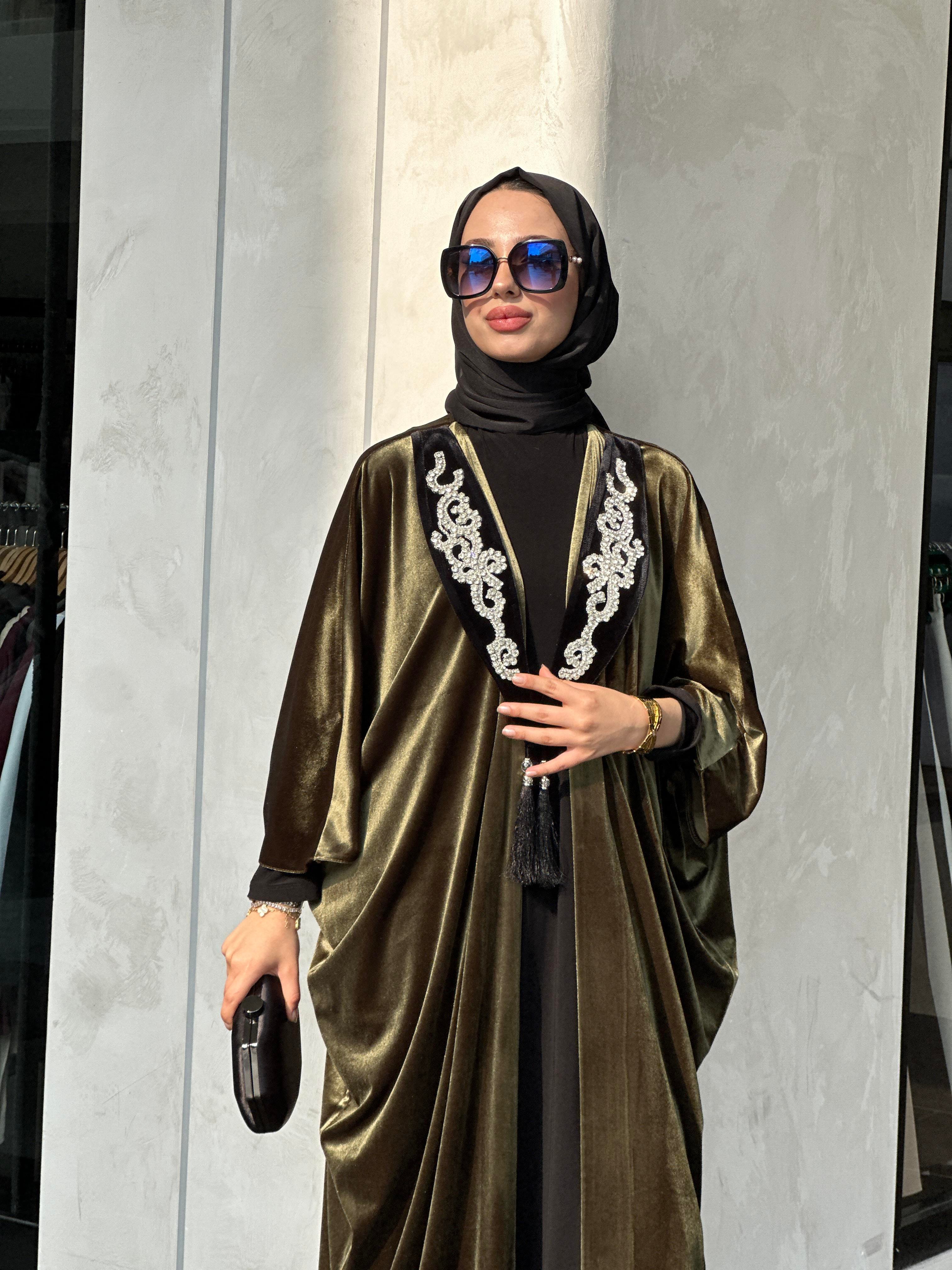 LORA YEŞİL KADİFE ABAYA
