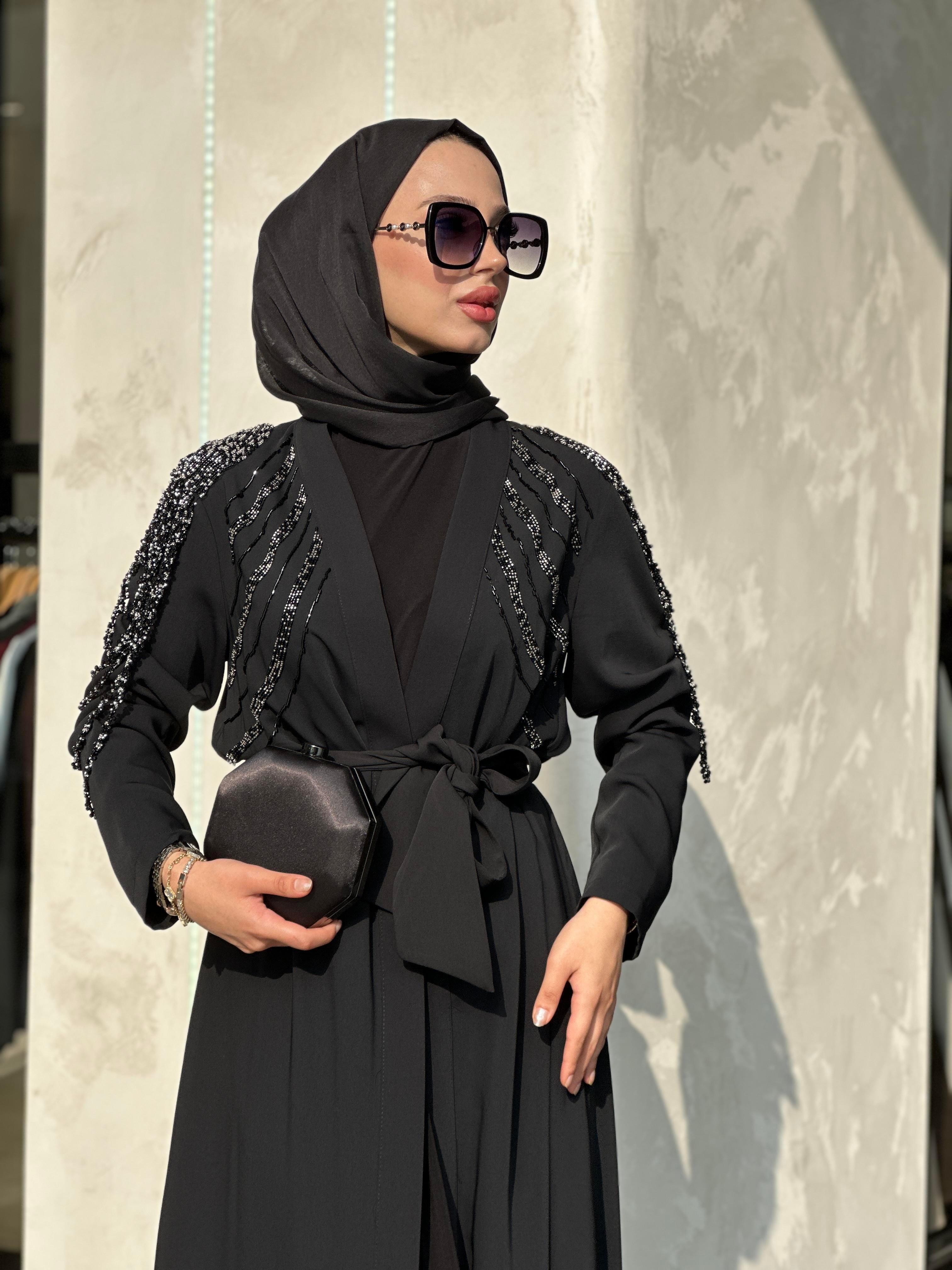 LUNA ABAYA