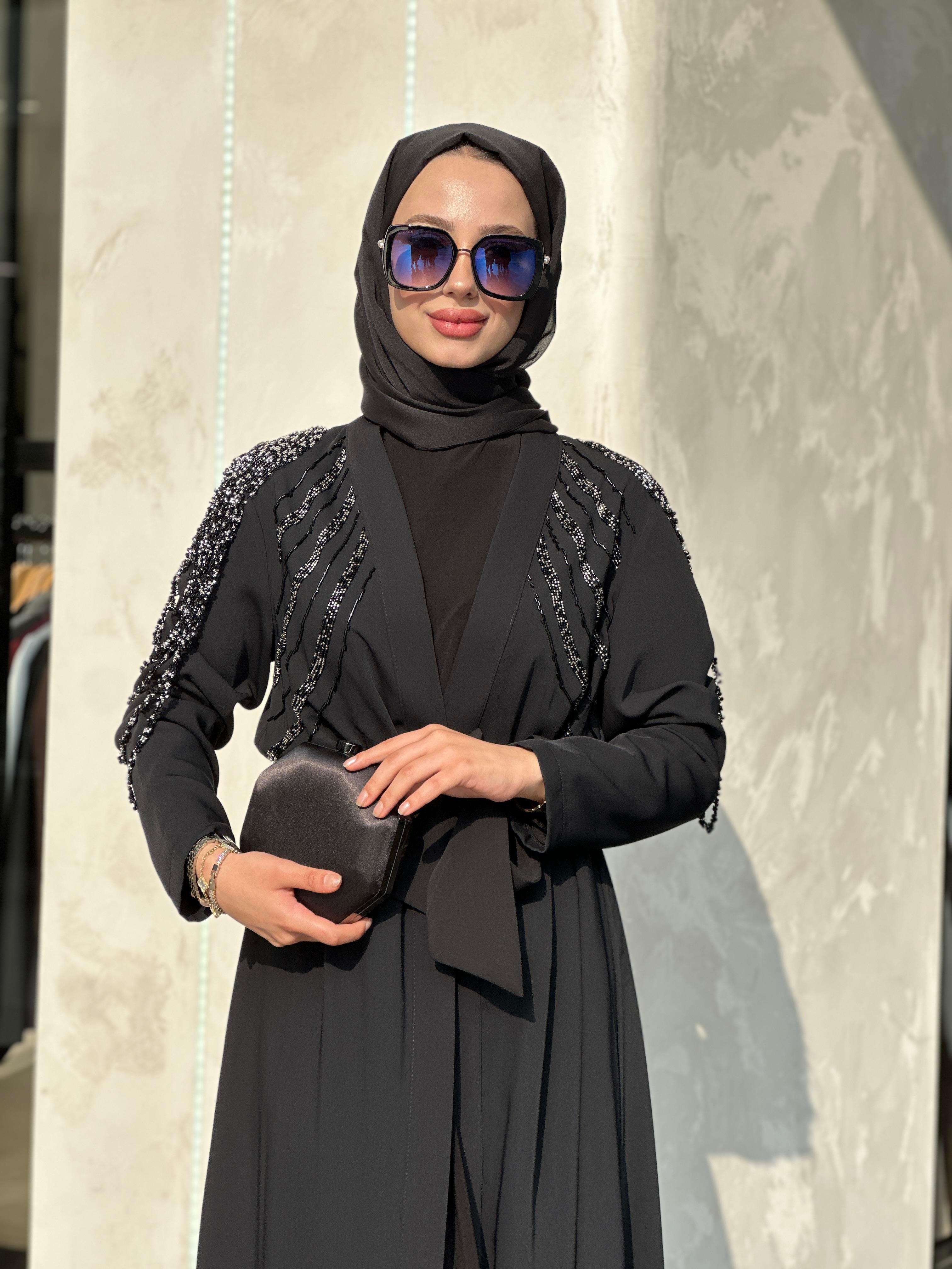 LUNA ABAYA
