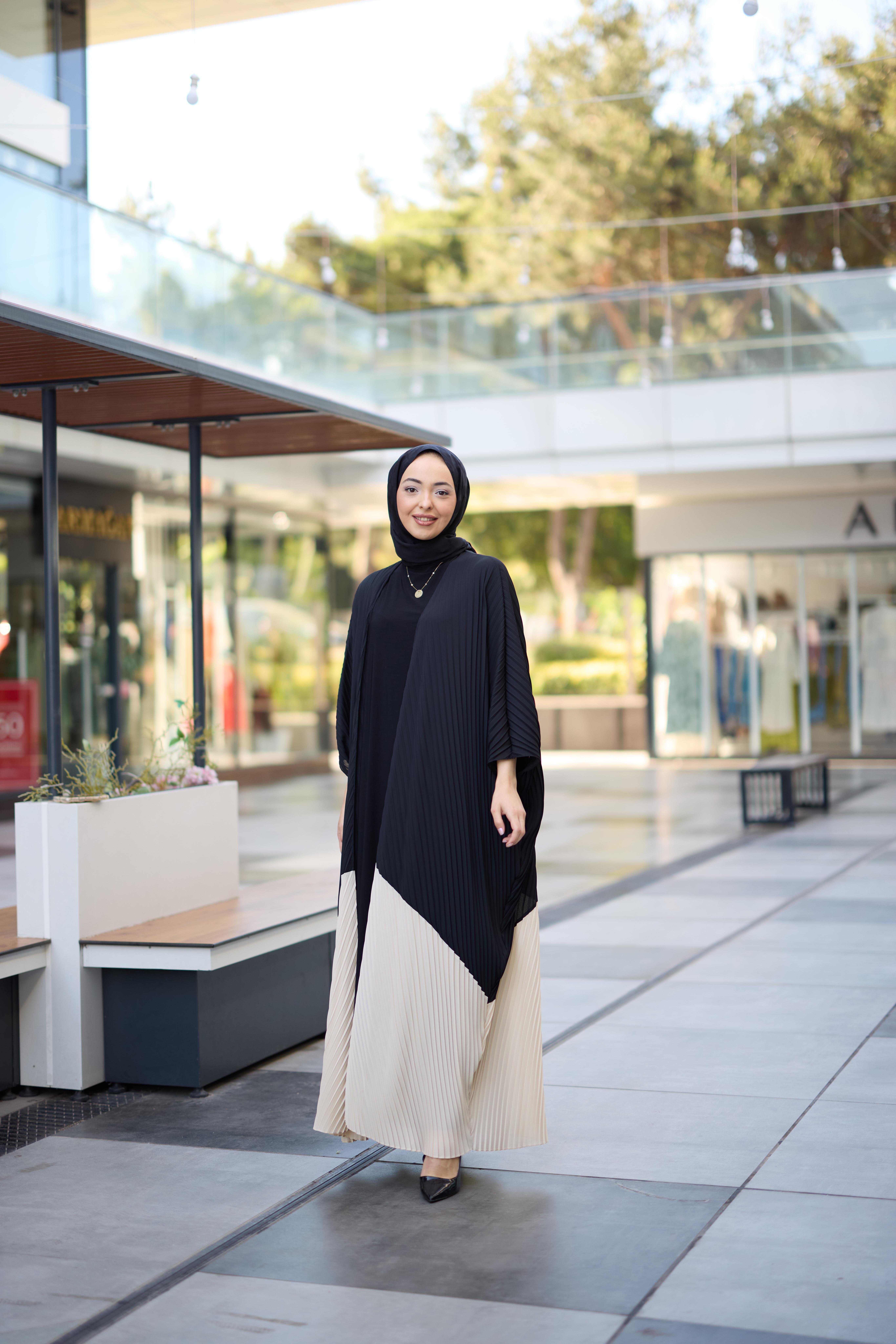 Sofia Abaya Siyah
