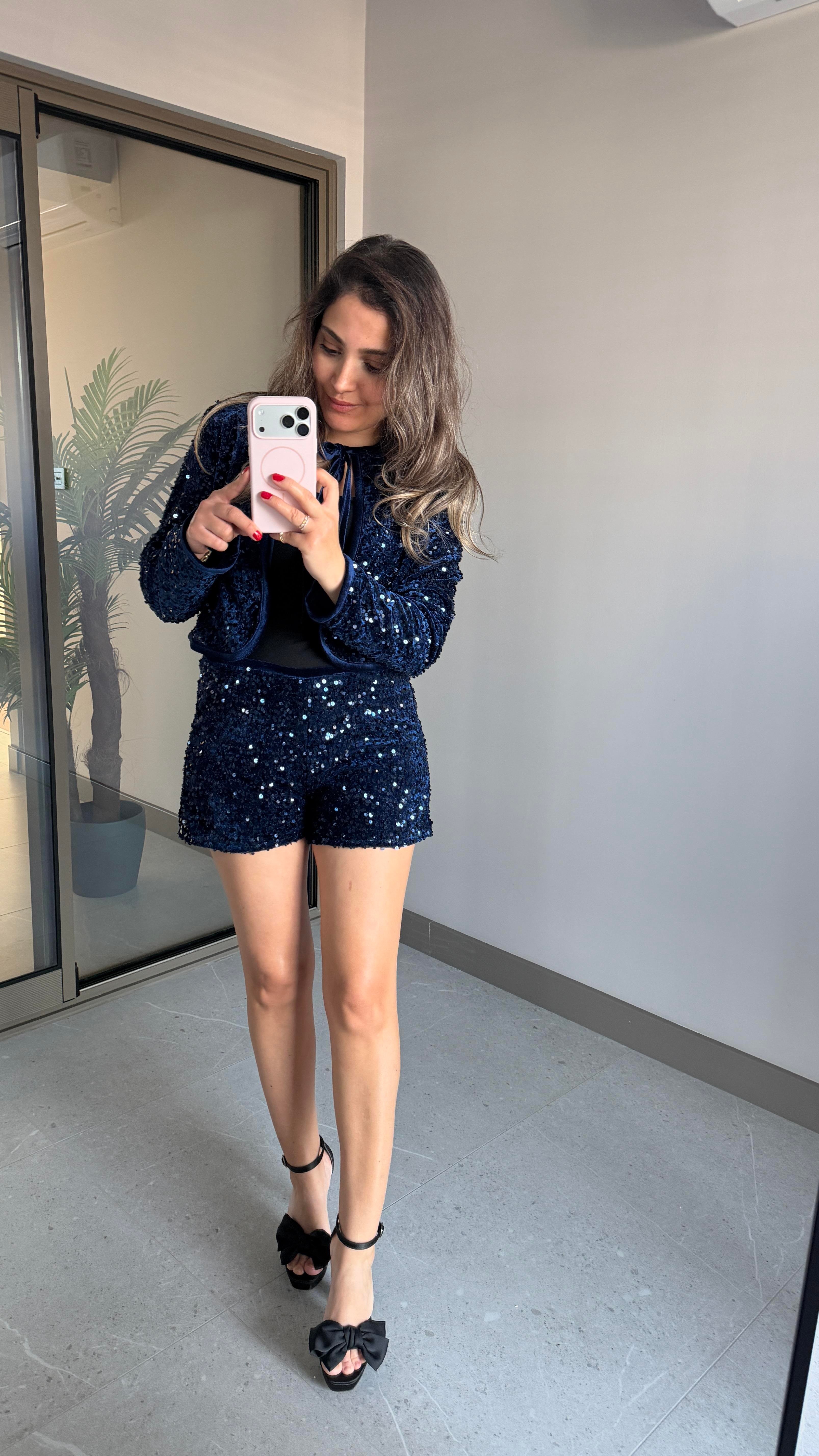 Lacivert Payetli Şort