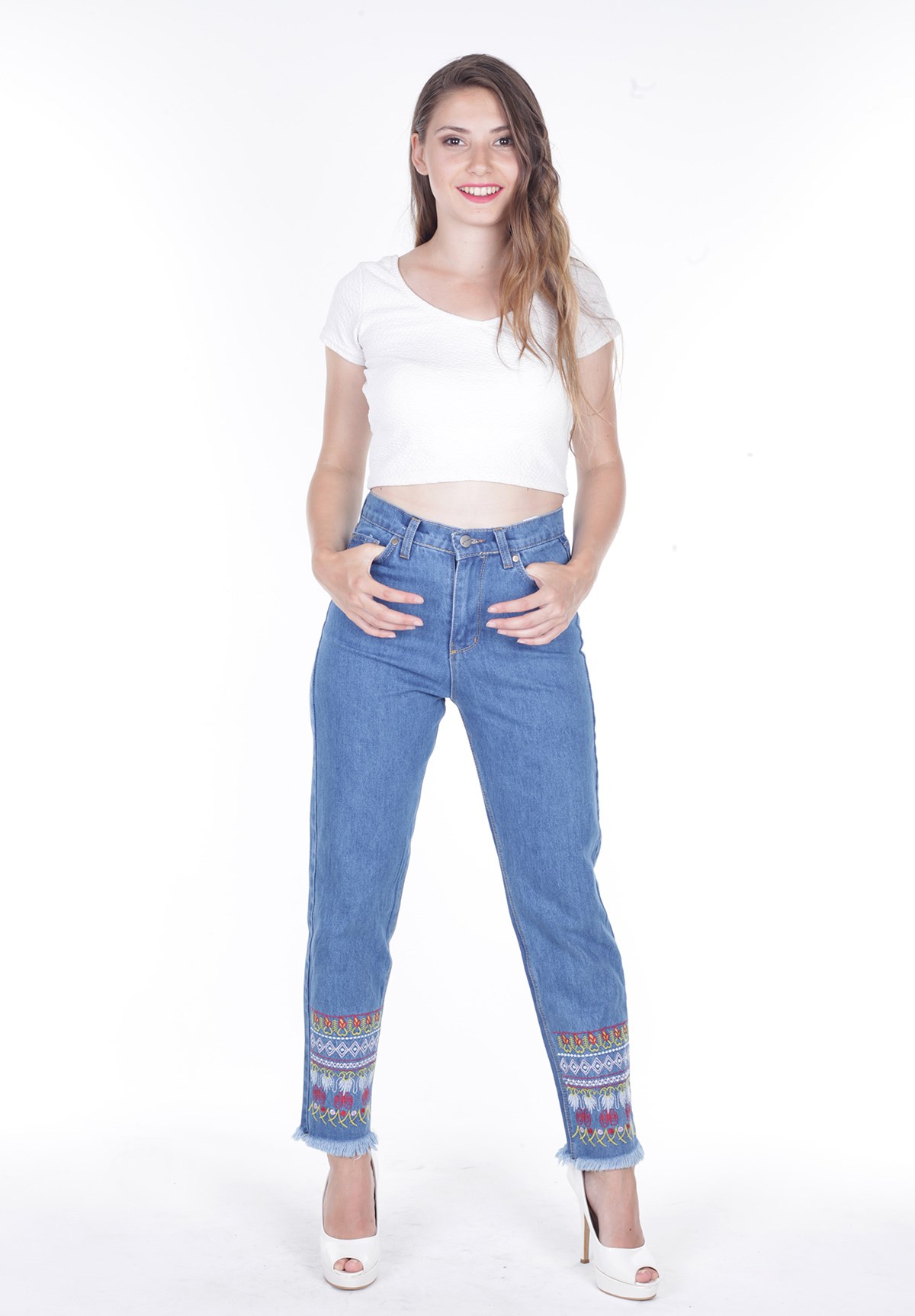 Kilim Desenli Paçası Püsküllü Bayan Mom Pantolon