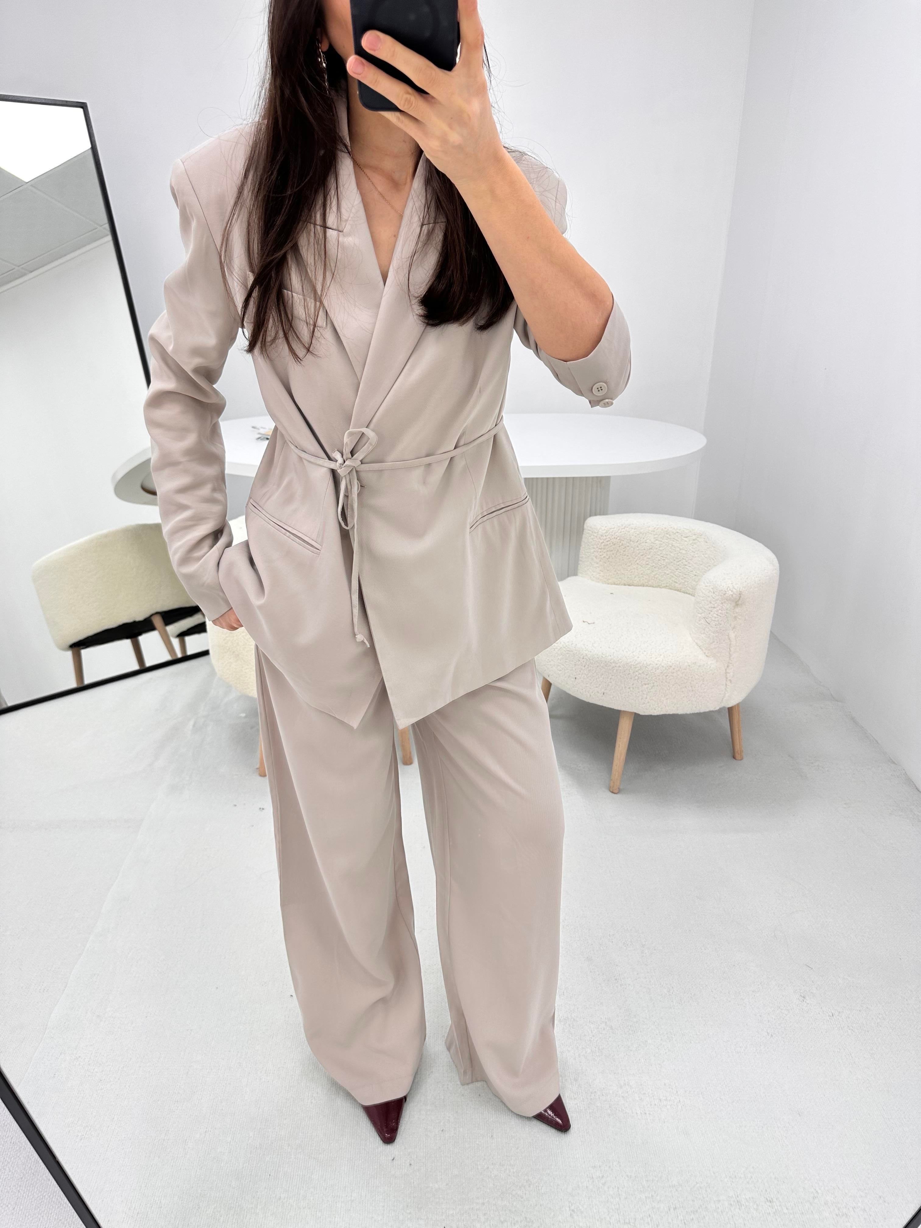  Bağlama Detaylı Taş Blazer Ceket Pantolon  Takım  