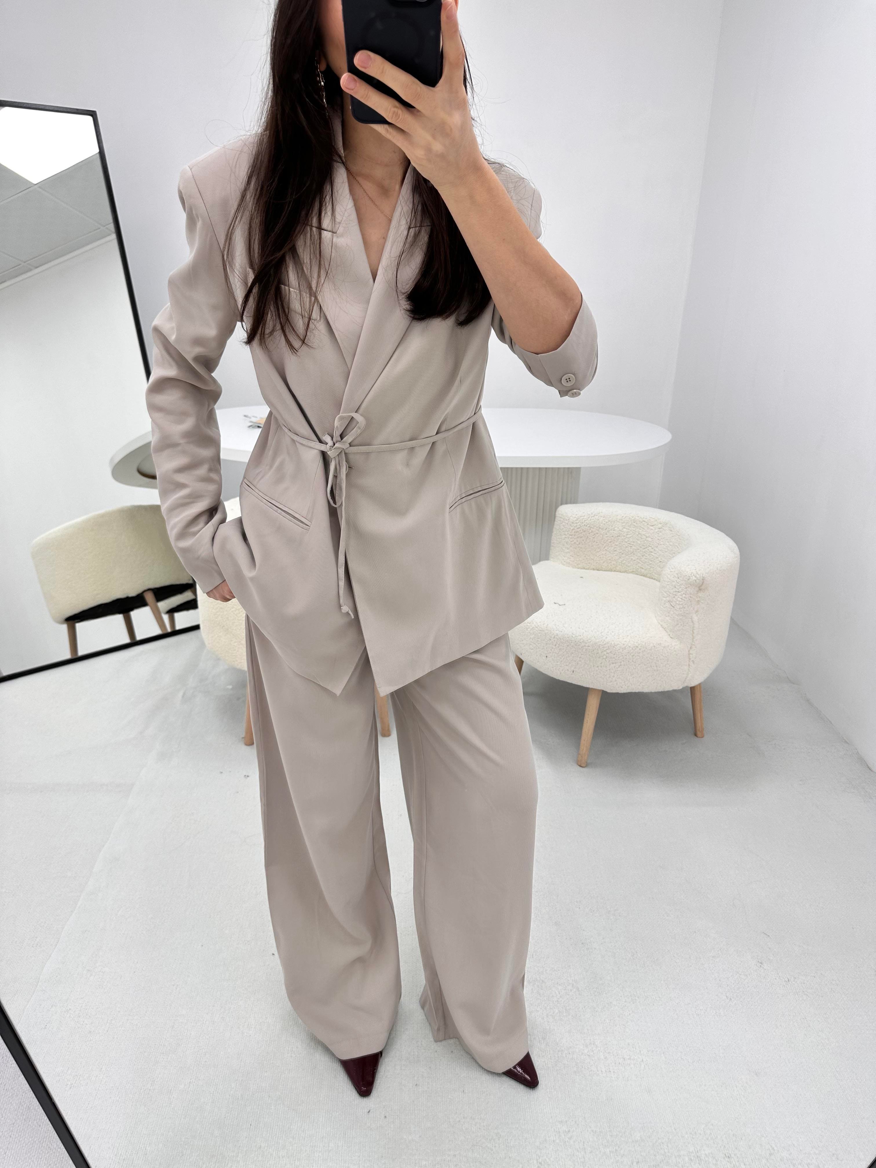  Bağlama Detaylı Taş Blazer Ceket Pantolon  Takım  