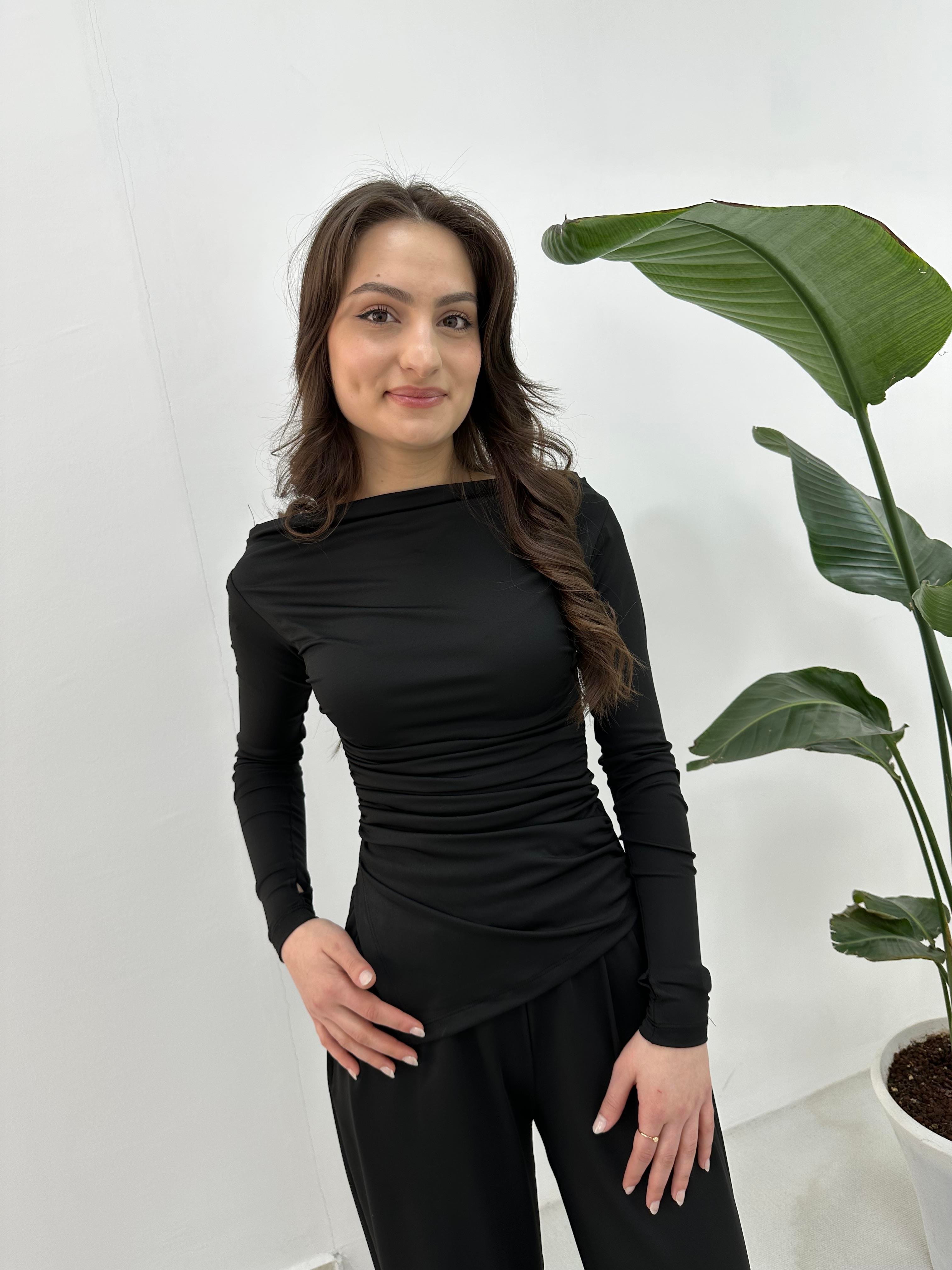 Beli Büzgülü Siyah Takım 