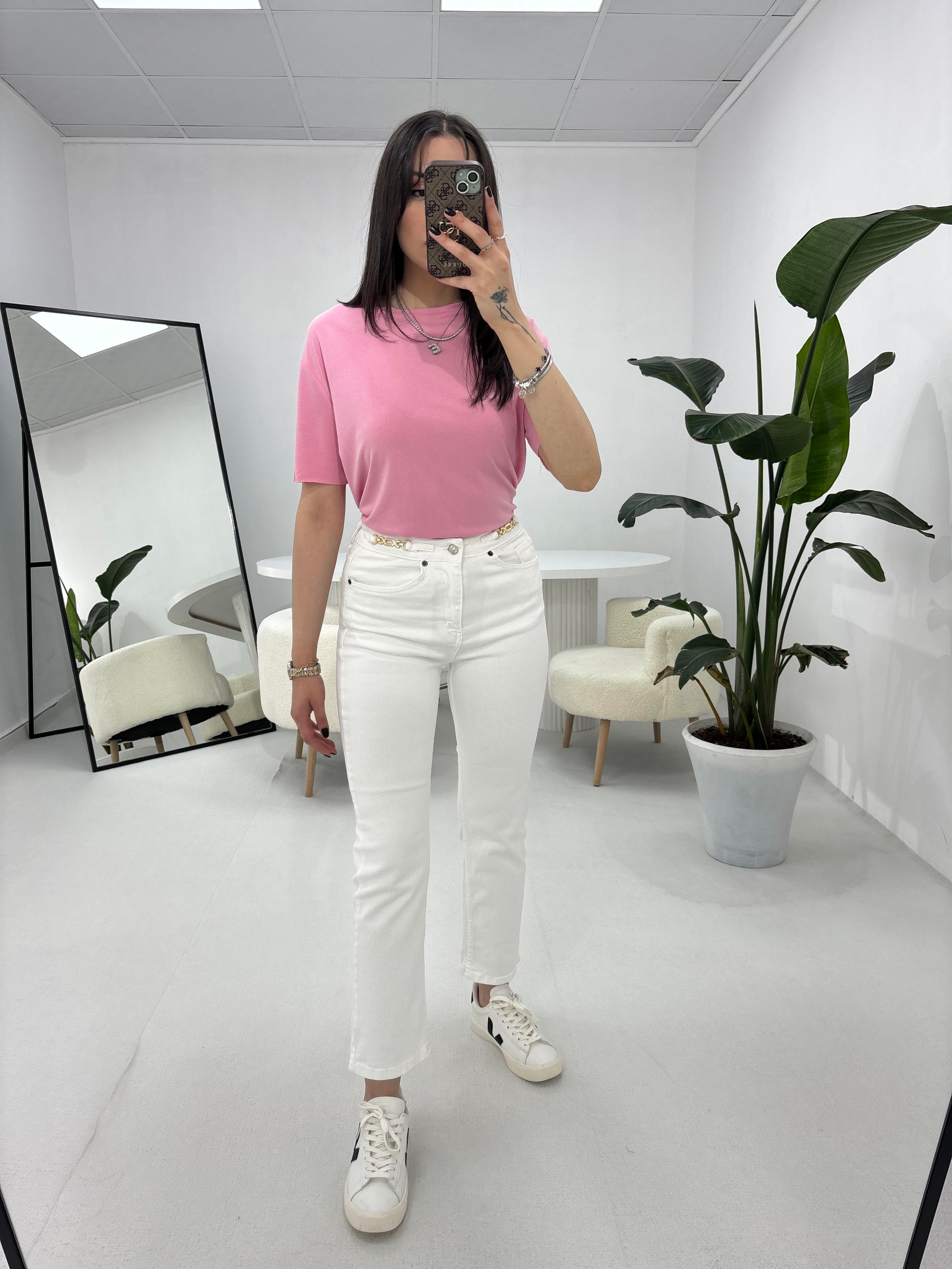 Beli Zincir Detaylı Beyaz Jean 