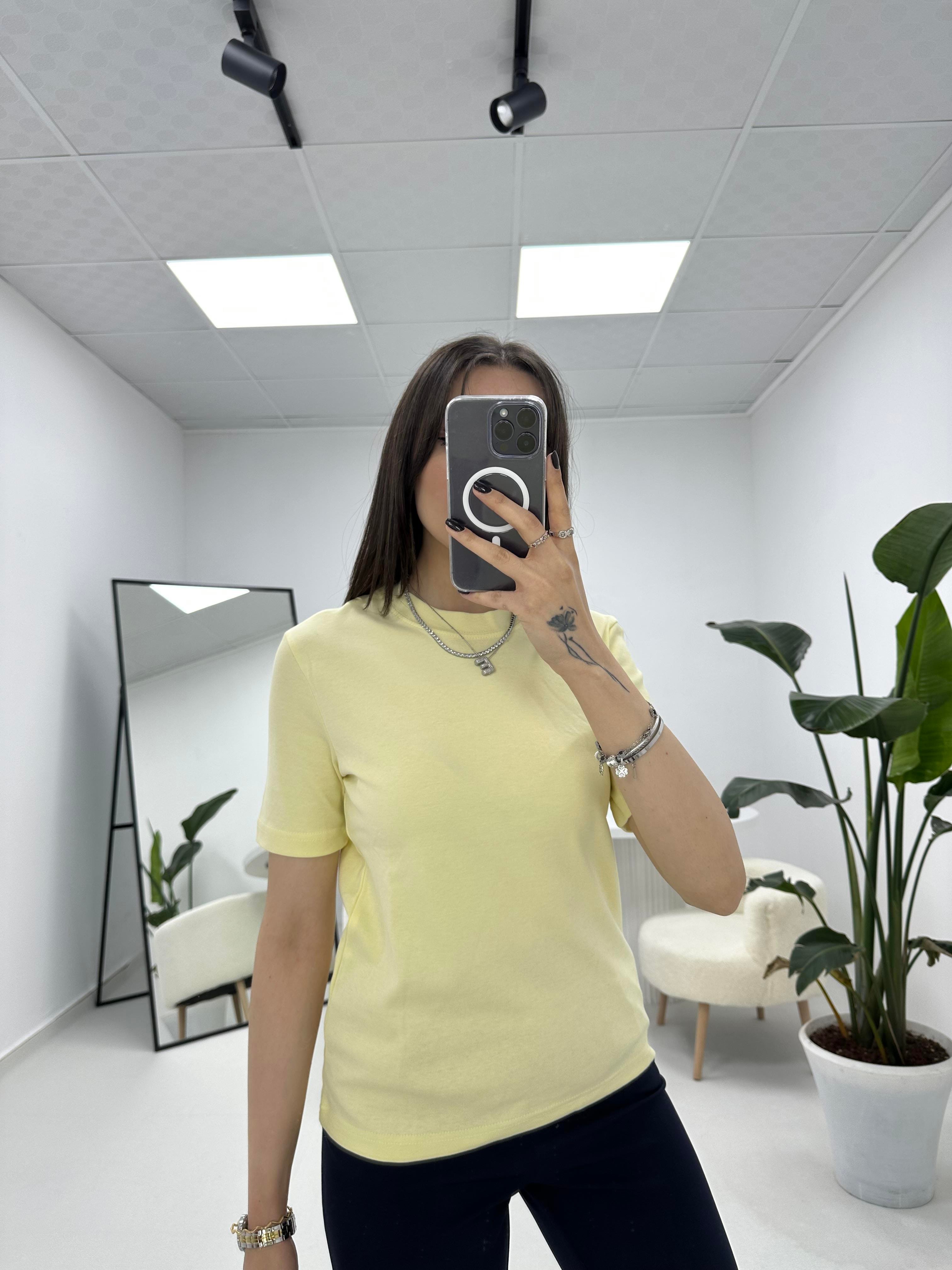 Bisiklet Yaka Sarı T-shirt 