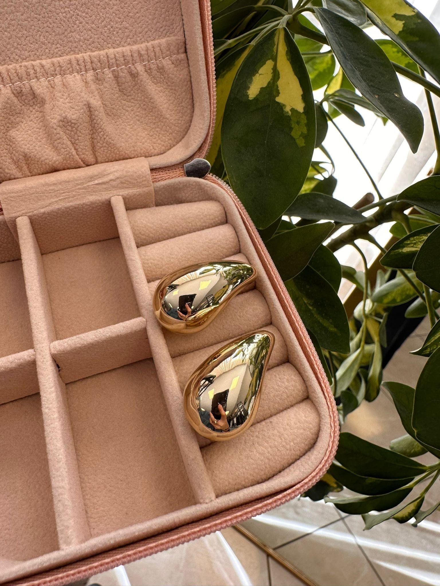 Bombeli Plaka Damla Model Küpe