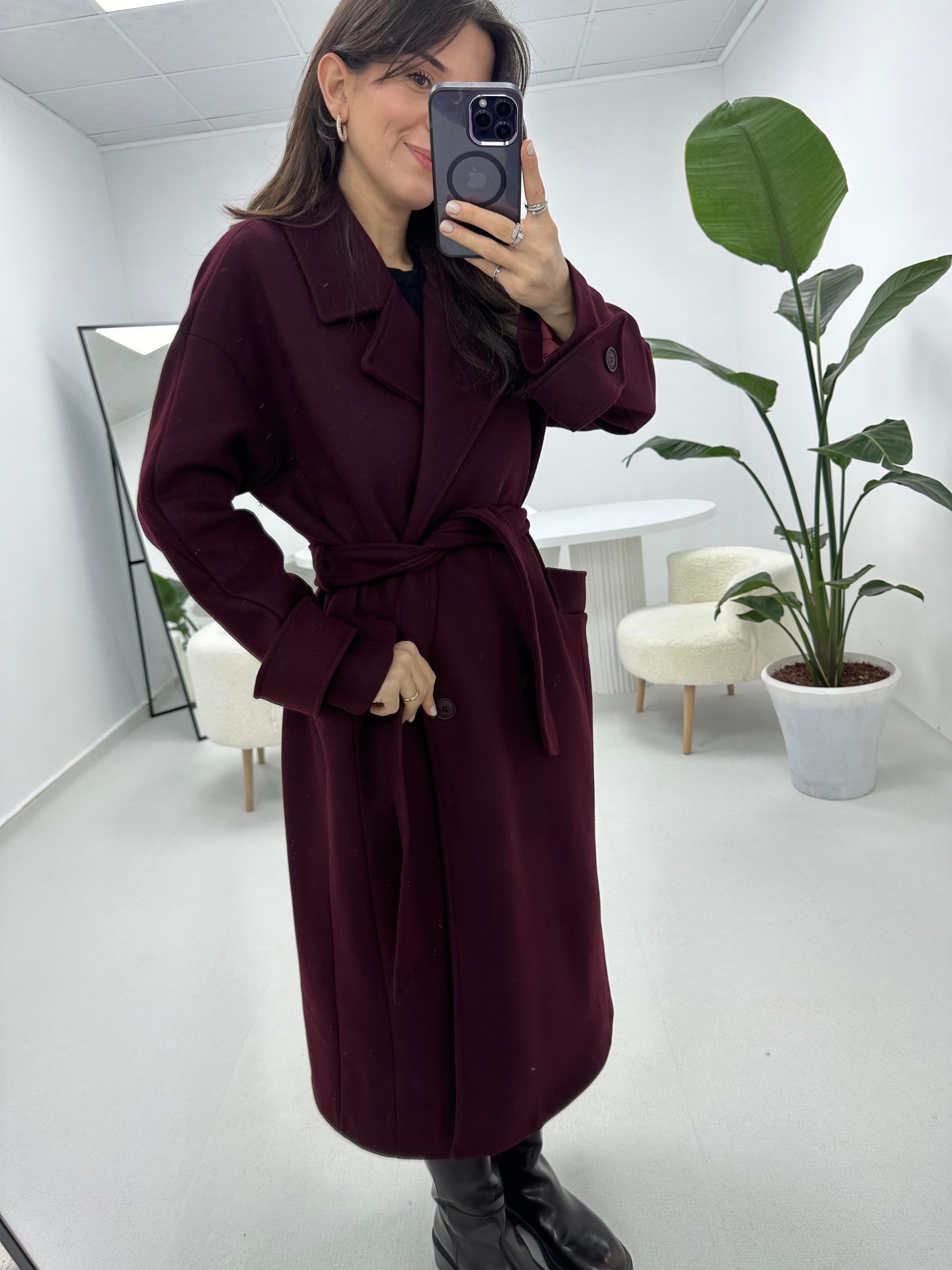 Cep Detaylı Kuşaklı Bordo Kaban 